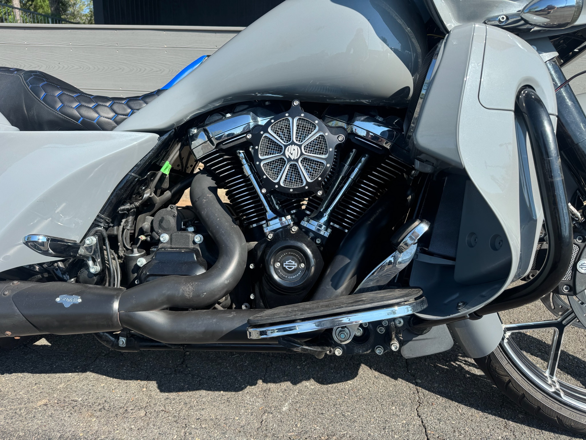 2018 Harley-Davidson Road Glide® 4