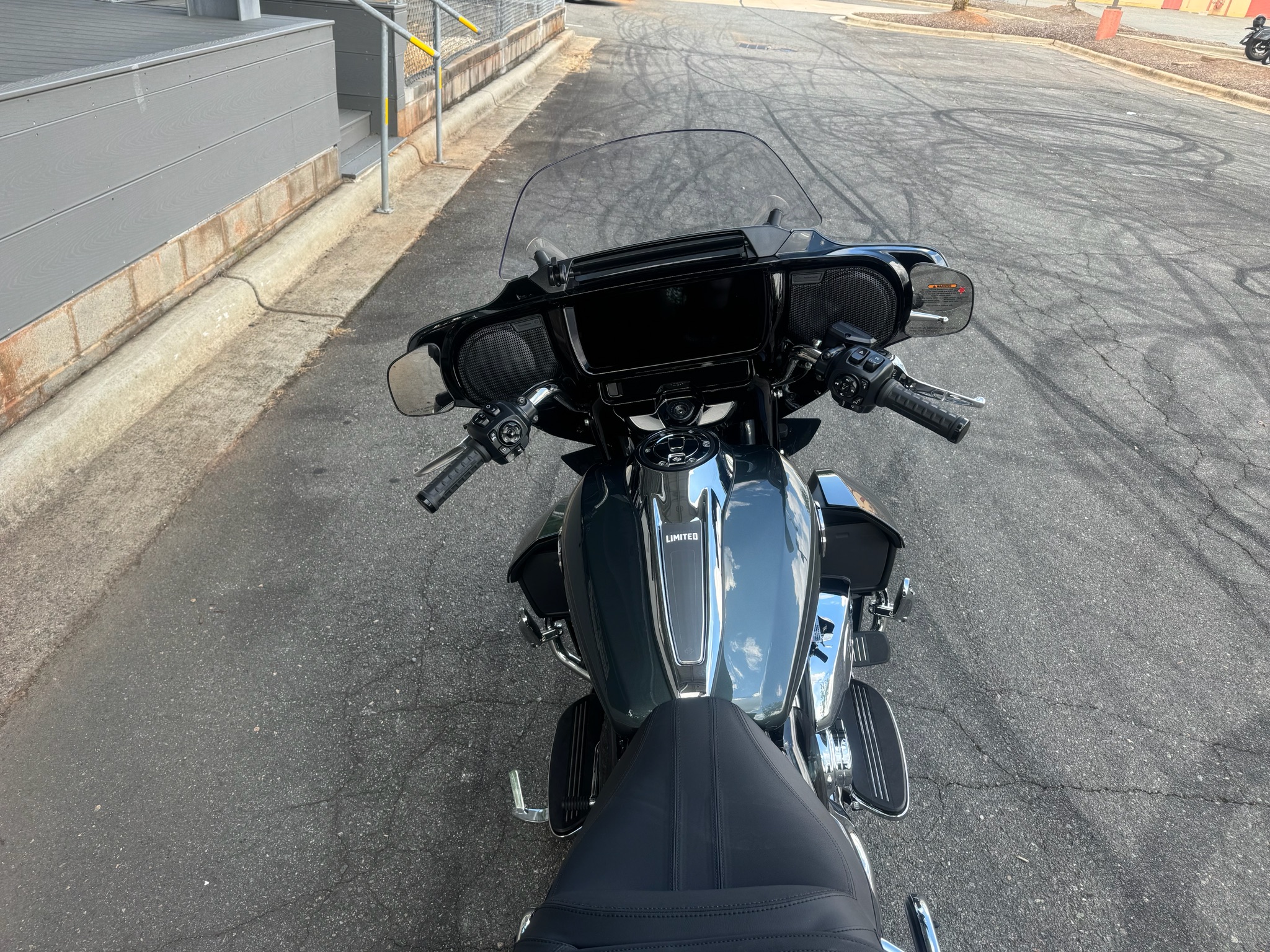 2026 Harley-Davidson Street Glide® Limited 6