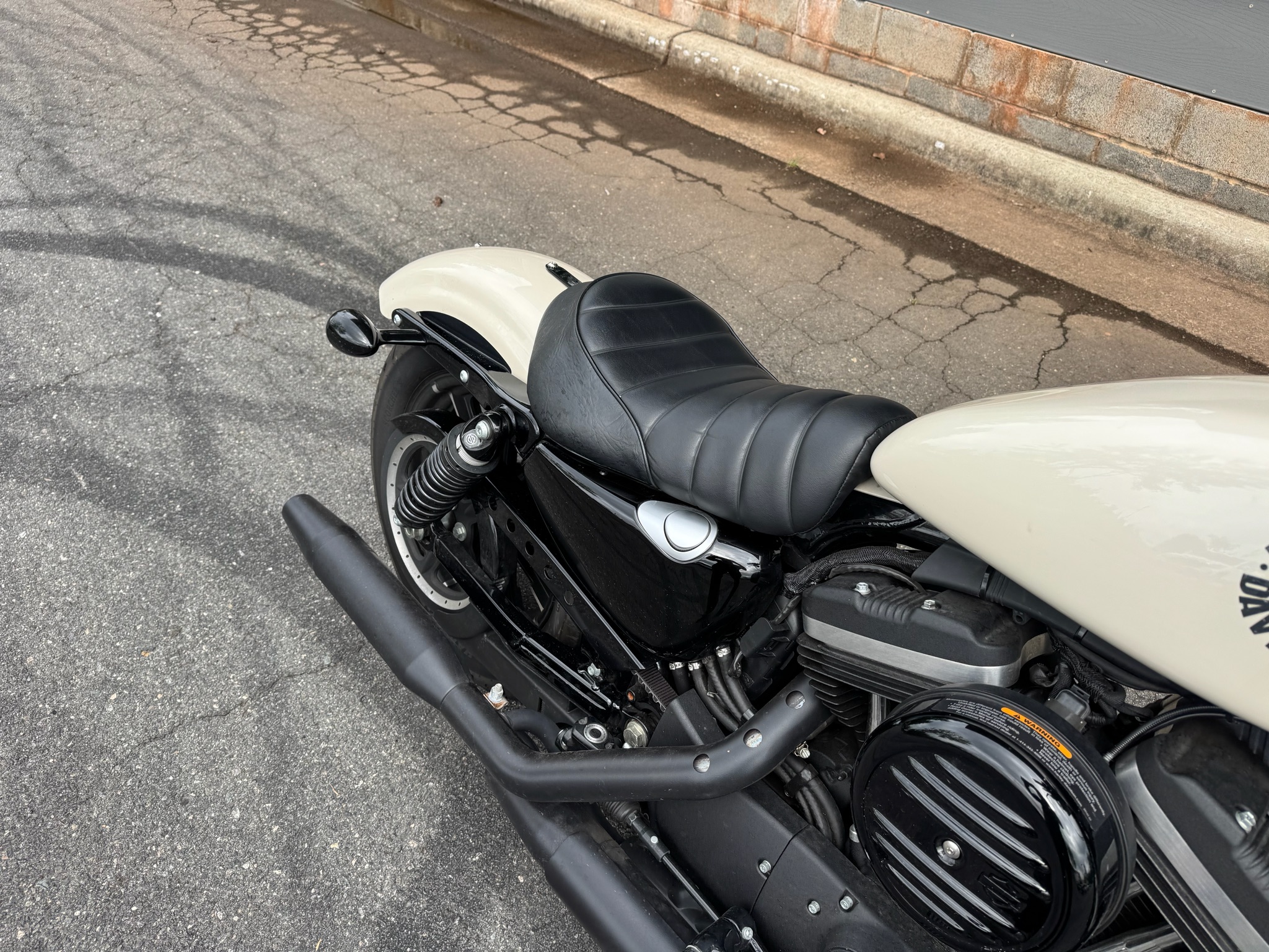 2022 Harley-Davidson Iron 883 5