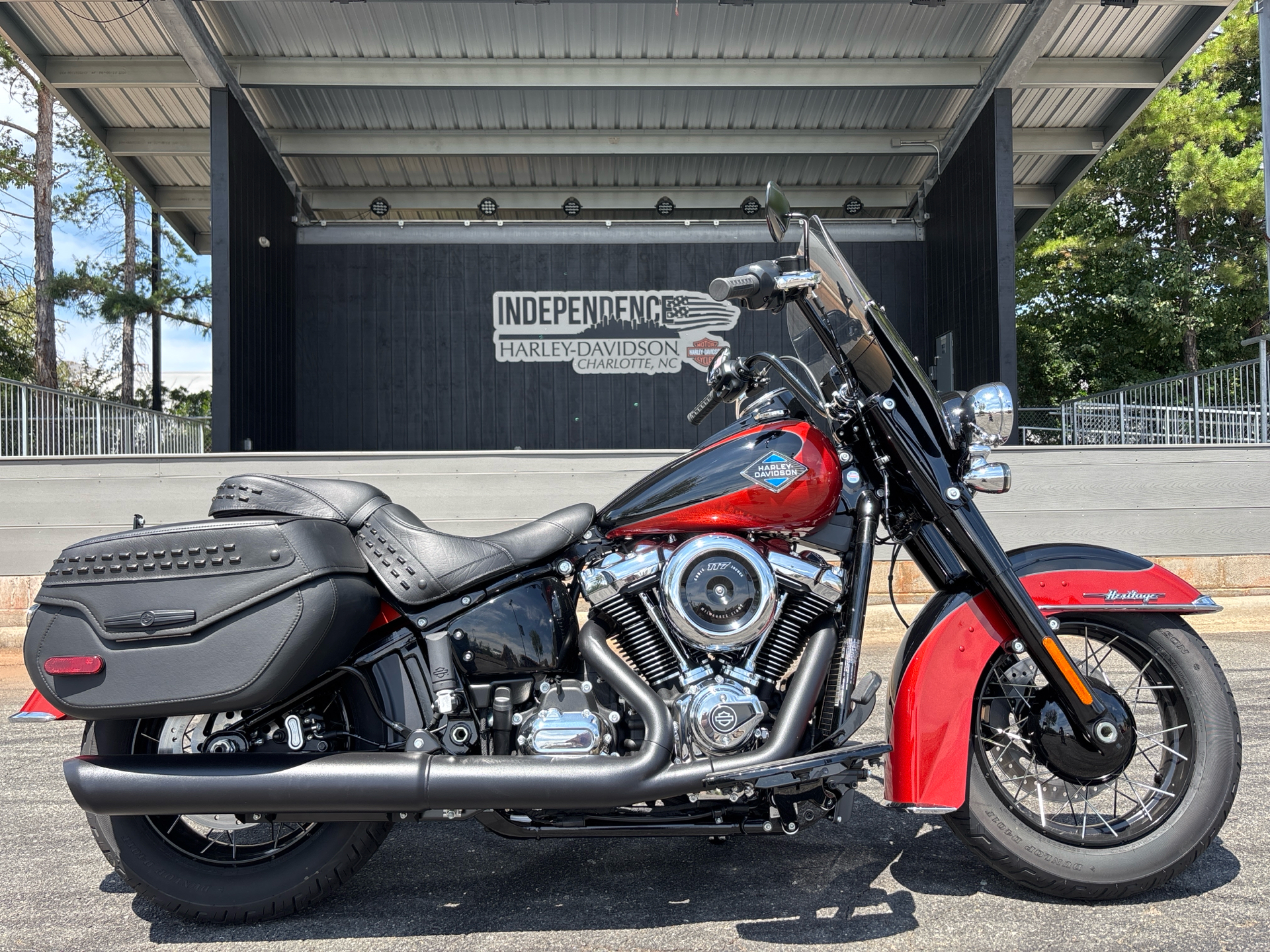 New 2025 Harley-Davidson Heritage Classic Motorcycle - Specs