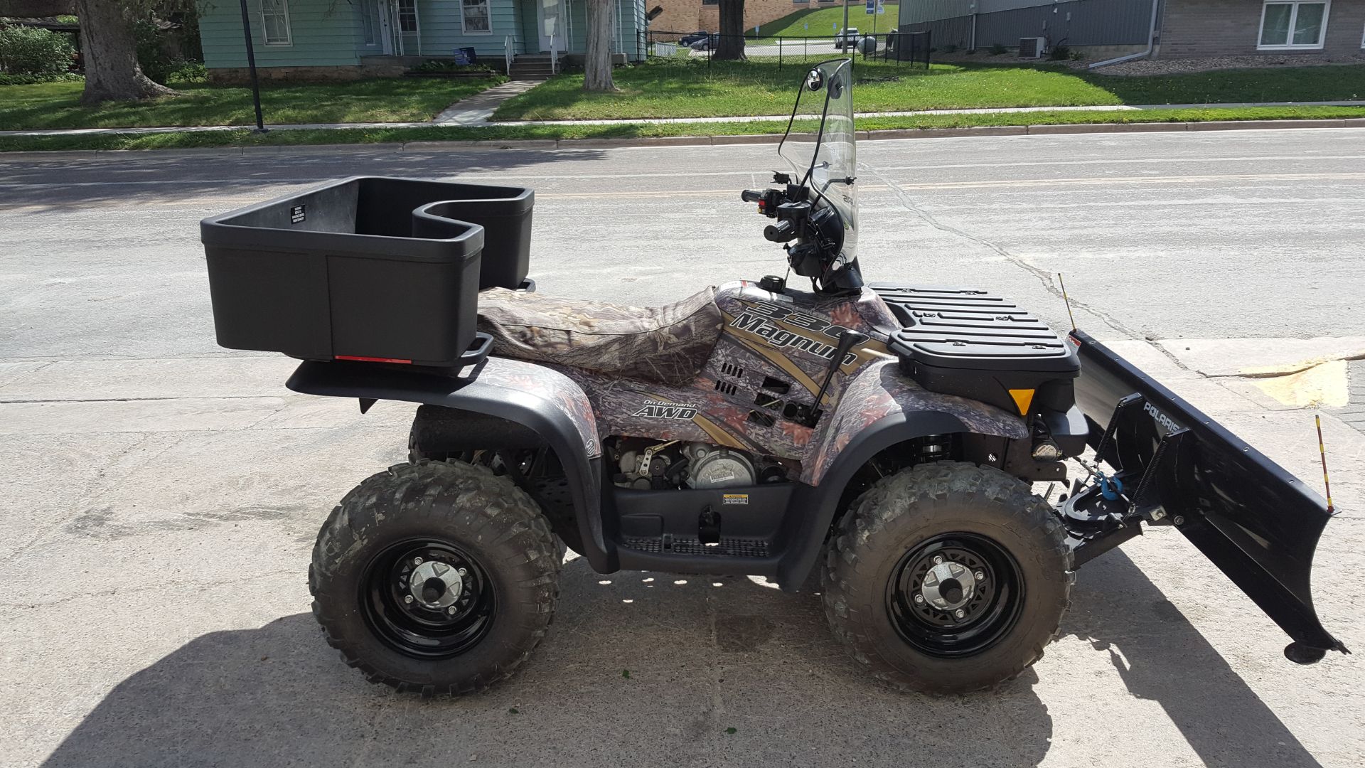 2004 Polaris Magnum 330 4x4 in Mazeppa, Minnesota - Photo 1