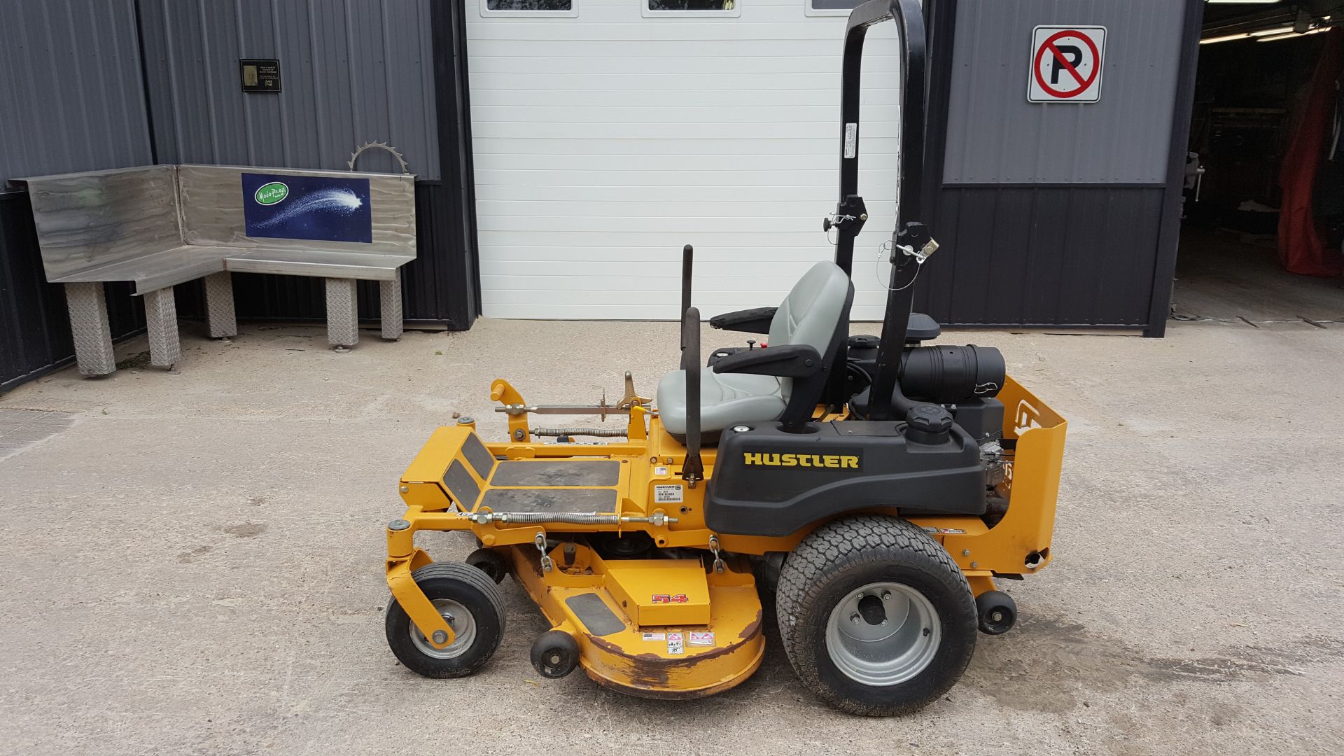 2013 Hustler Turf Equipment FasTrak™ Super Duty 48/54/60 in Mazeppa, Minnesota - Photo 2