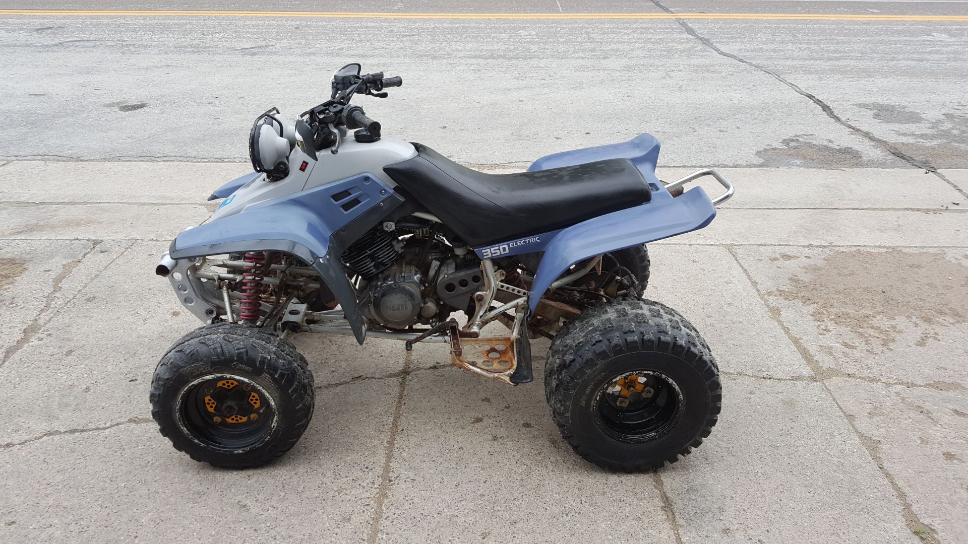 1993 Yamaha WARROIR in Mazeppa, Minnesota - Photo 2