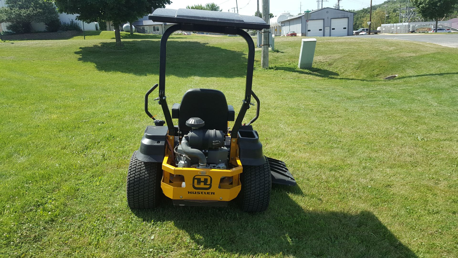 2019 Hustler Turf Equipment FasTrak SDX 54 in. Kawasaki 22 hp in Mazeppa, Minnesota - Photo 4