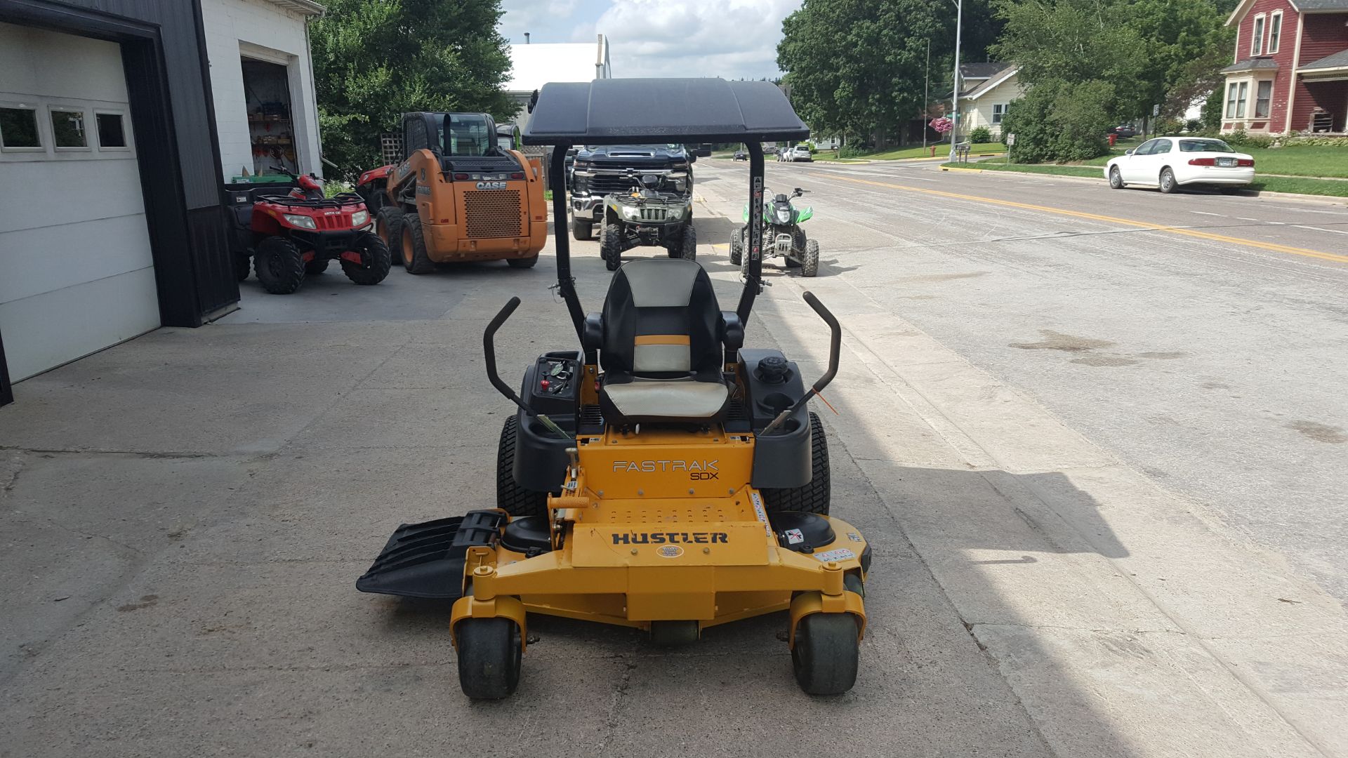 2019 Hustler Turf Equipment FasTrak SDX 54 in. Kawasaki 22 hp in Mazeppa, Minnesota - Photo 2
