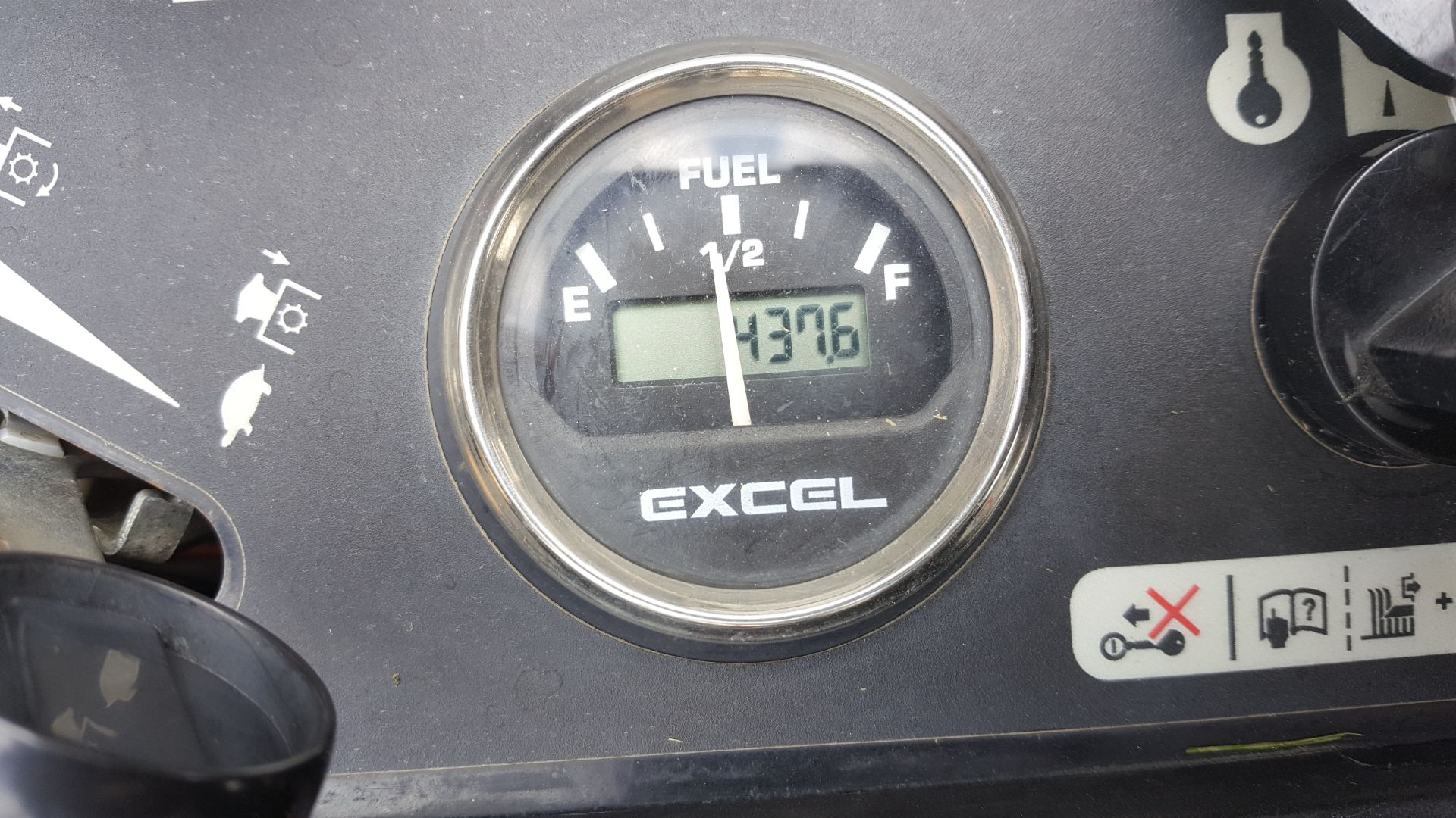 2019 Hustler Turf Equipment FasTrak SDX 54 in. Kawasaki 22 hp in Mazeppa, Minnesota - Photo 5