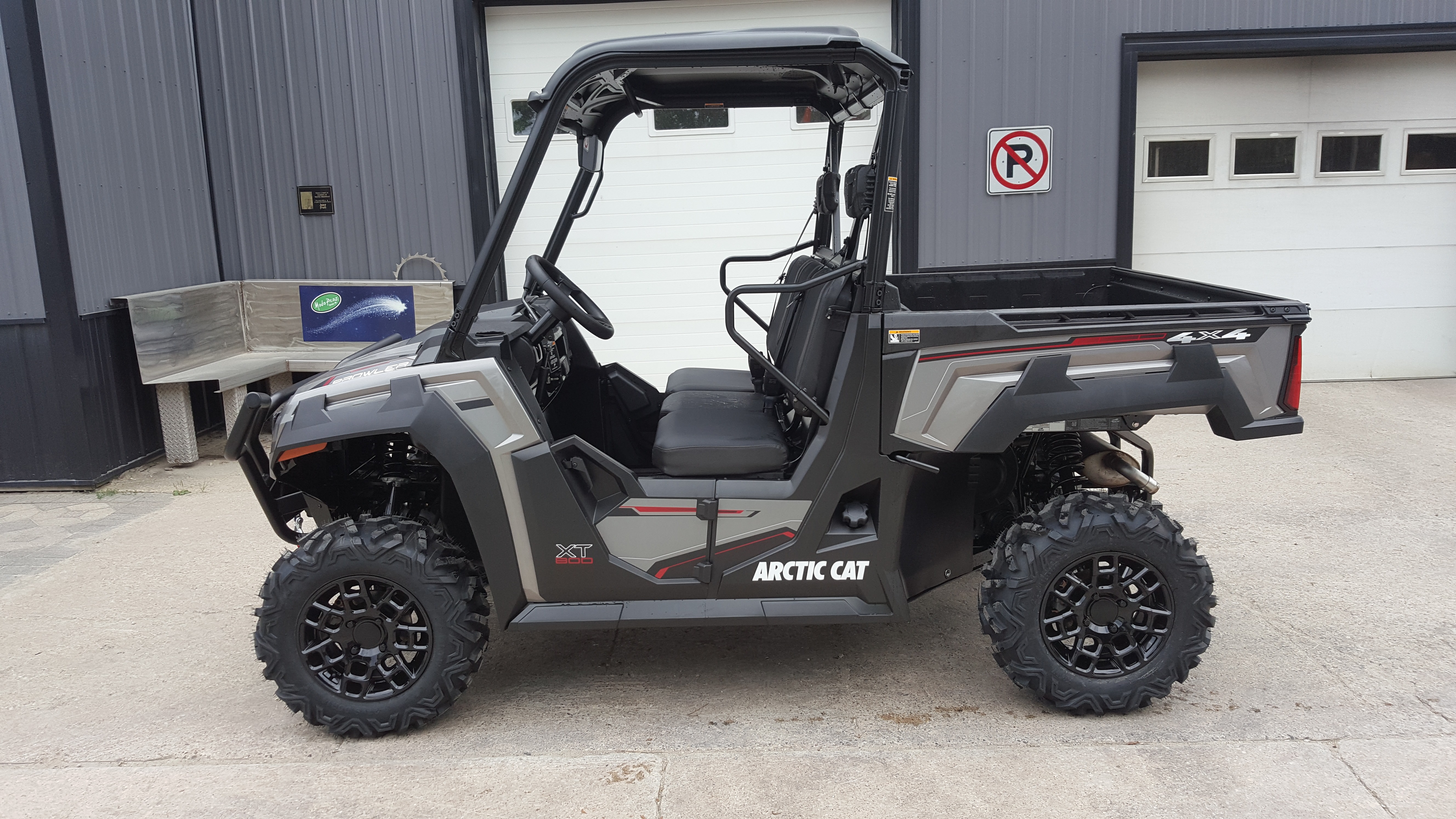 2027 Arctic Cat photo 2