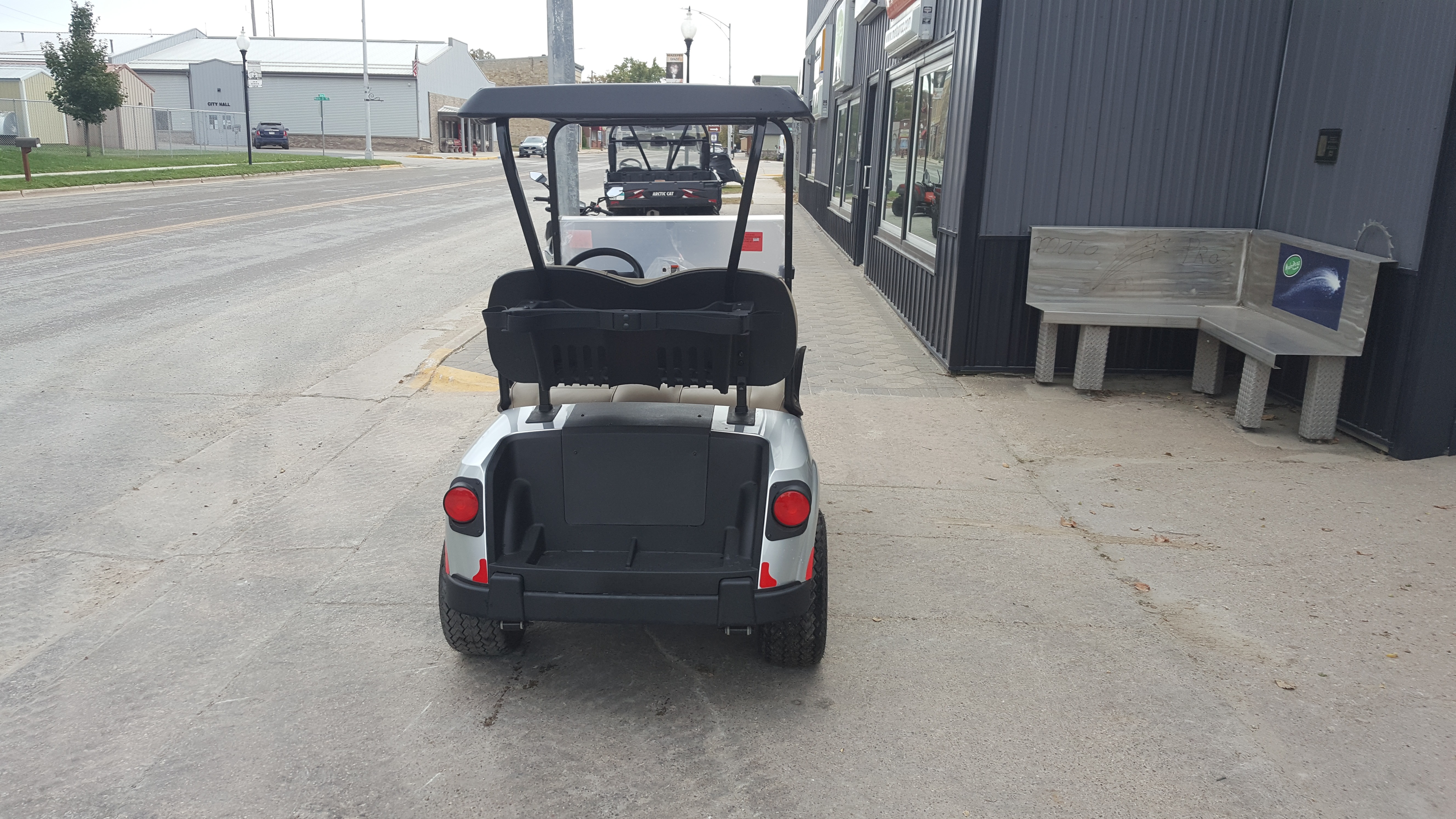 2026 EZGO RXV photo 4