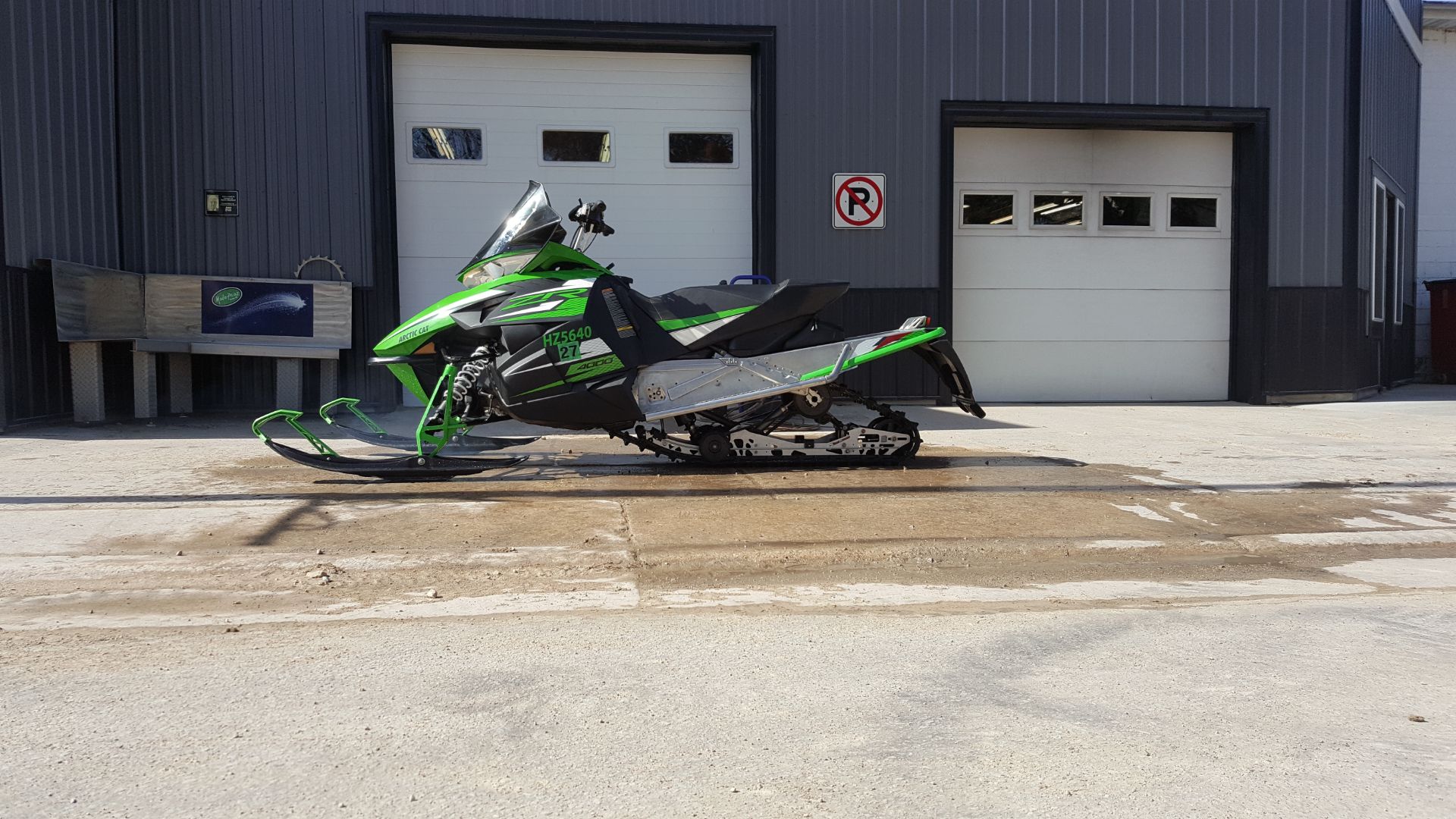 2015 Arctic Cat ZR® 4000 LXR in Mazeppa, Minnesota - Photo 2