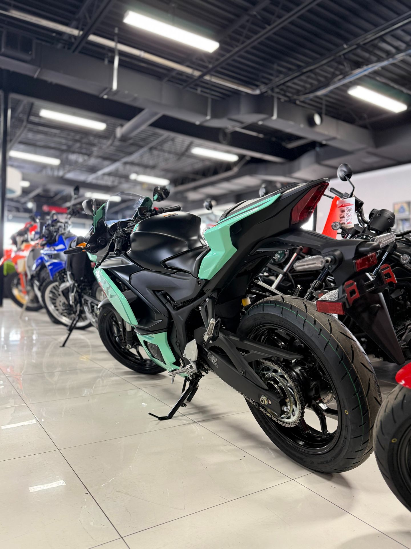 2026 Yamaha YZF-R3 4