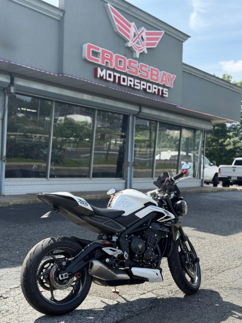 2024 Triumph Street Triple 765 R — photo 1 of 3
