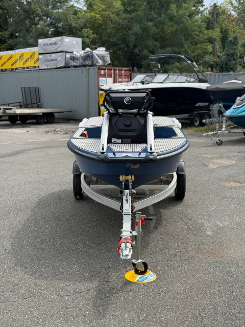 2027 Yamaha CrossWave