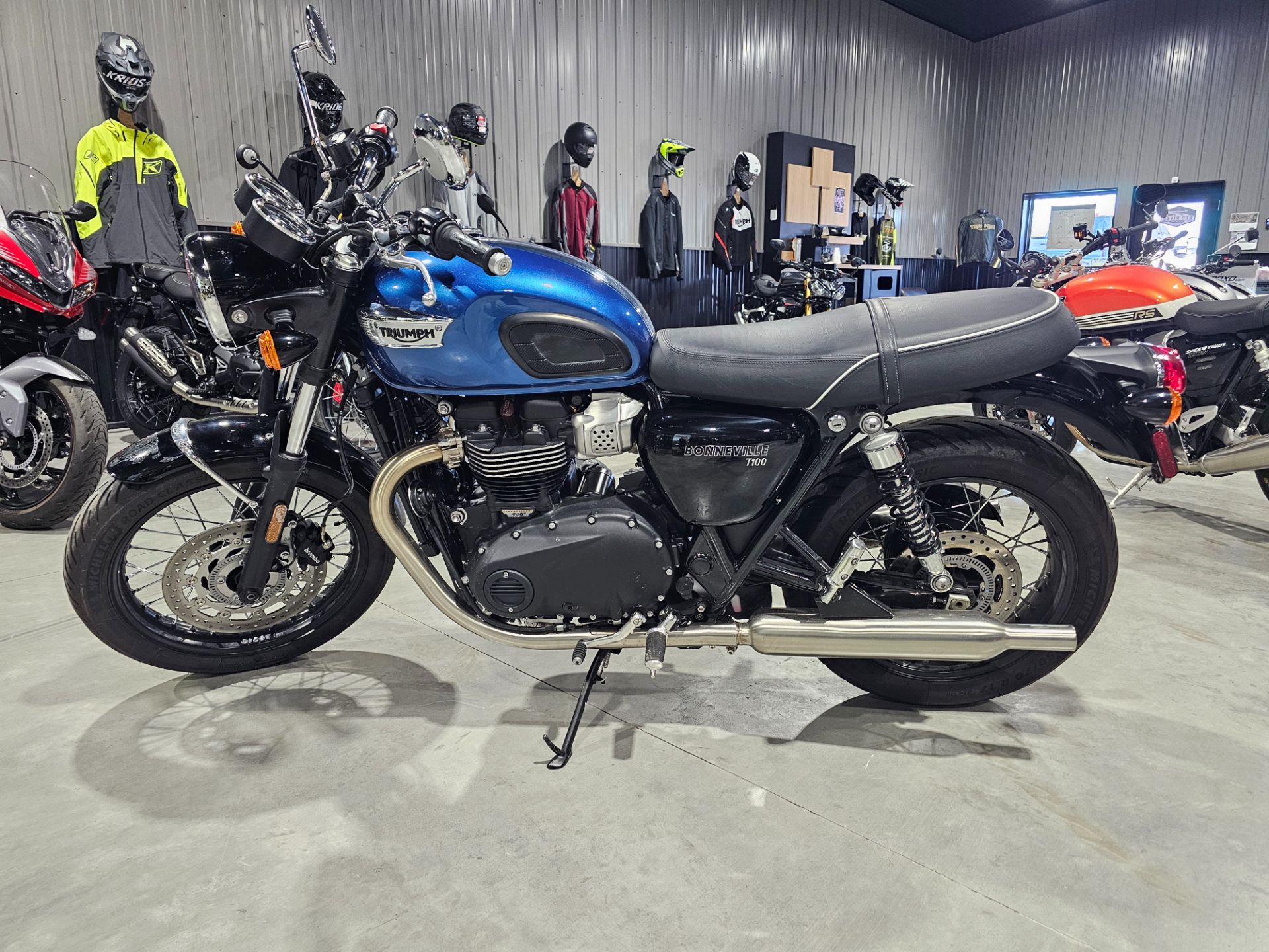 2023 Triumph Bonneville T100 Chrome Edition for sale 1088301