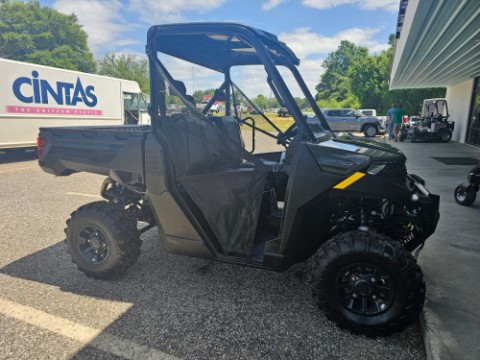 2026 Polaris Ranger 1000 Premium — photo 1 of 17
