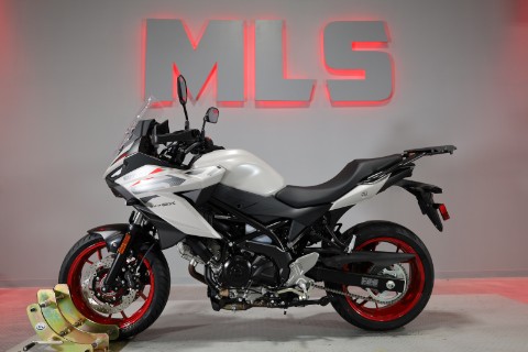 2027 Suzuki SV-7GX — photo 1 of 7