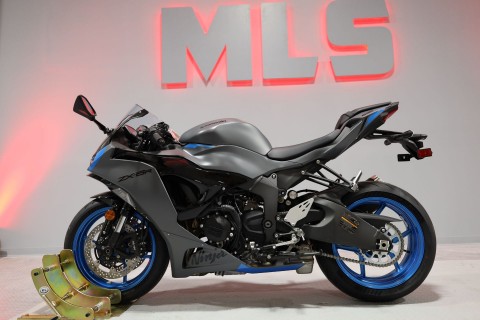 2026 Kawasaki Ninja ZX-6R ABS — photo 1 of 14