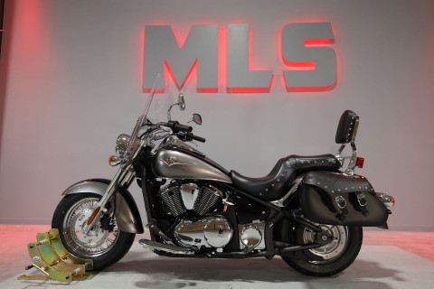2026 Kawasaki Vulcan 900 Classic LT — photo 1 of 12