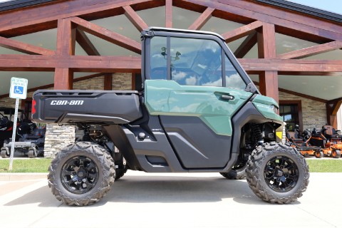 2026 Can-Am Defender DPS CAB — photo 1 of 12