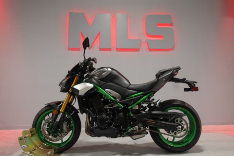 2026 Kawasaki Z900 SE ABS — photo 1 of 11