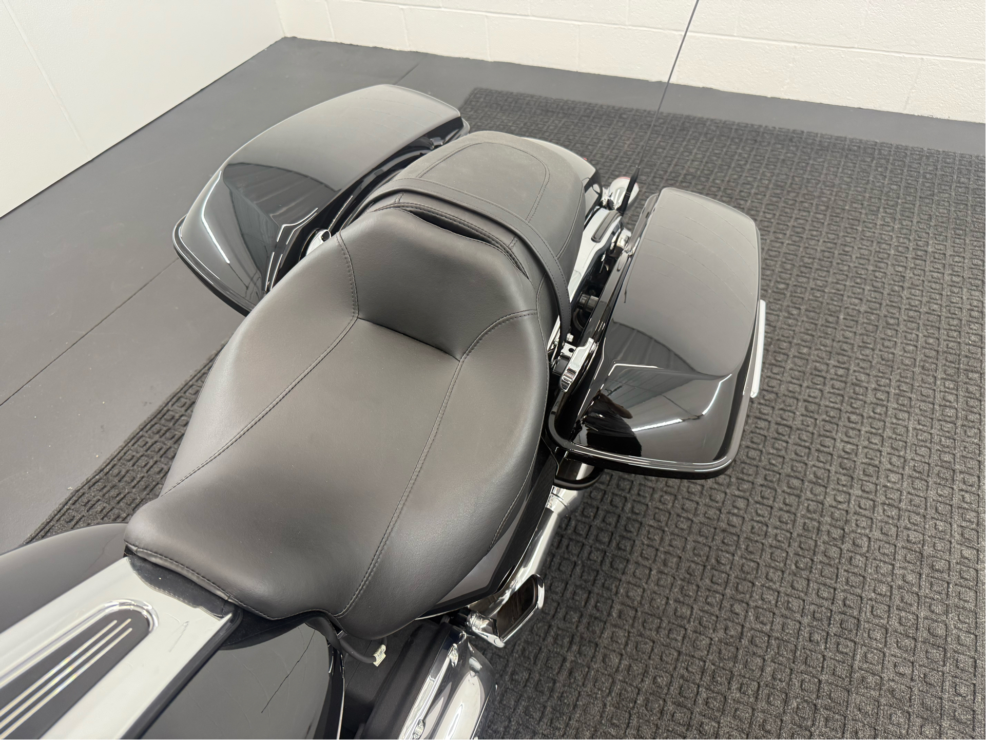 2023 Harley-Davidson Road Glide® in Rochester, New York - Photo 4