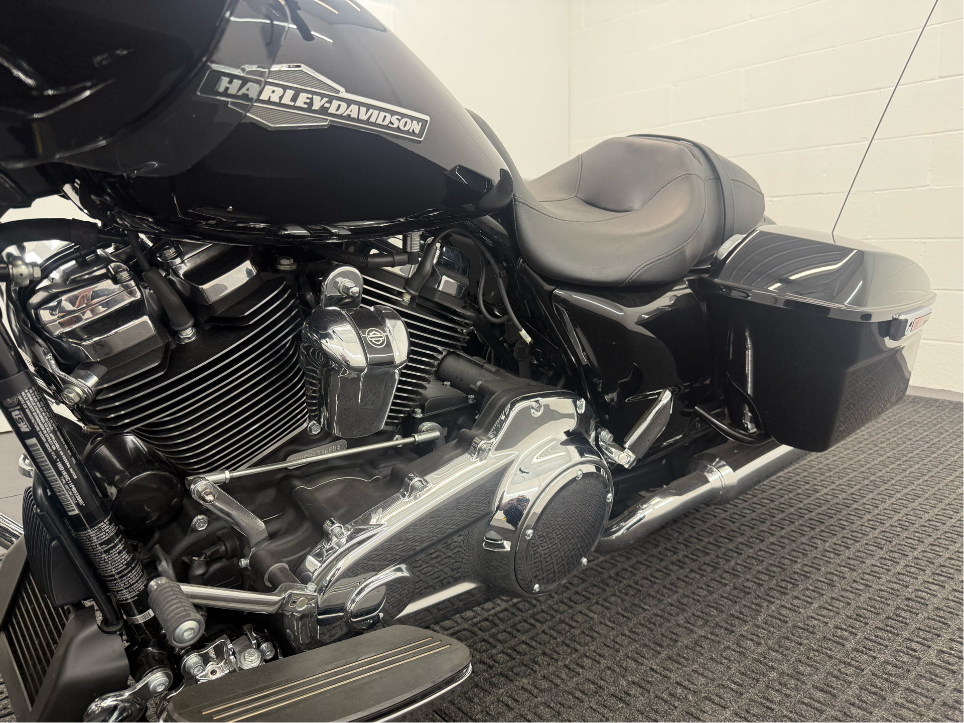2023 Harley-Davidson Road Glide® in Rochester, New York - Photo 5