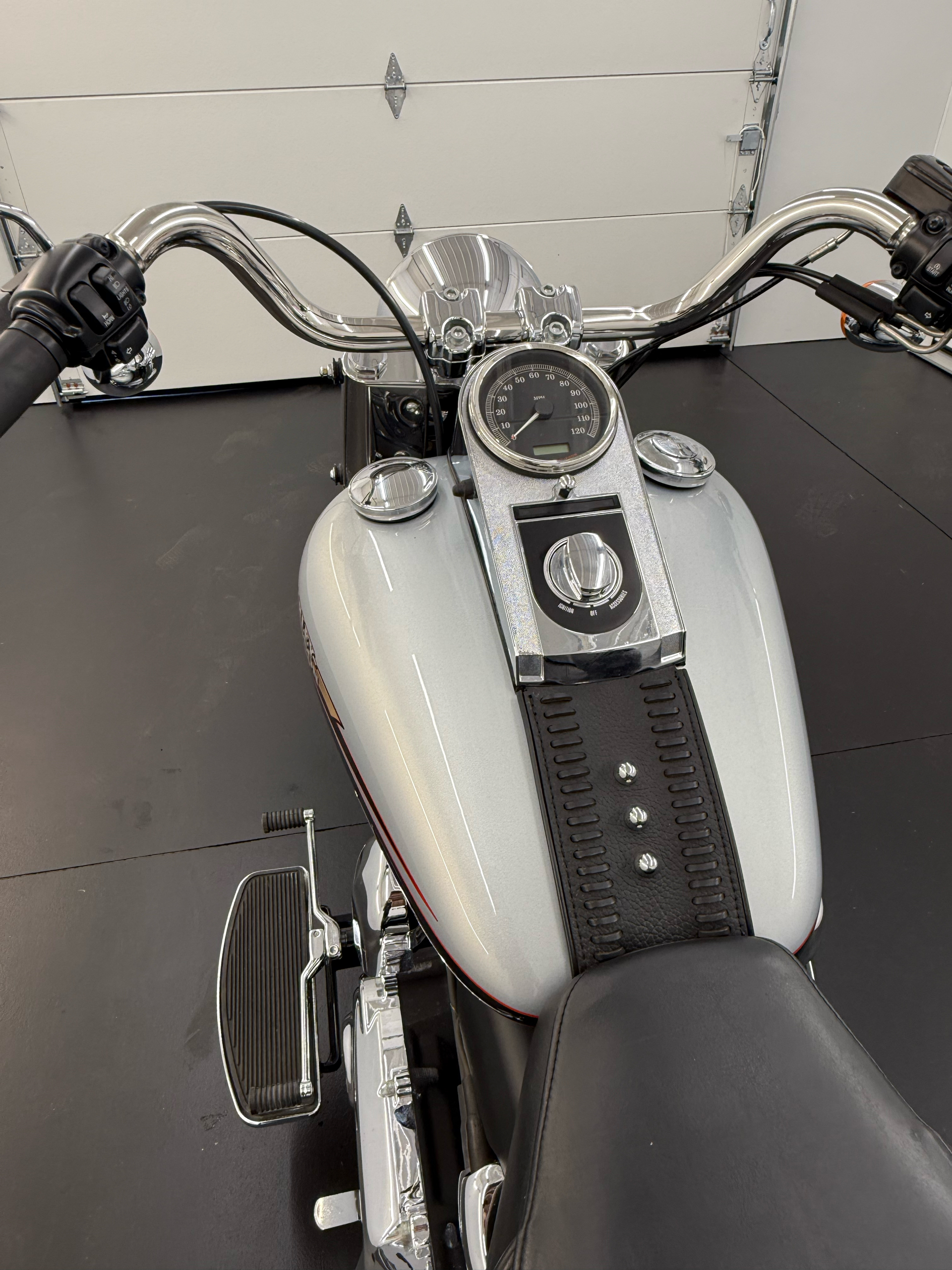 2010 Harley-Davidson Softail® Fat Boy® in Rochester, New York - Photo 13