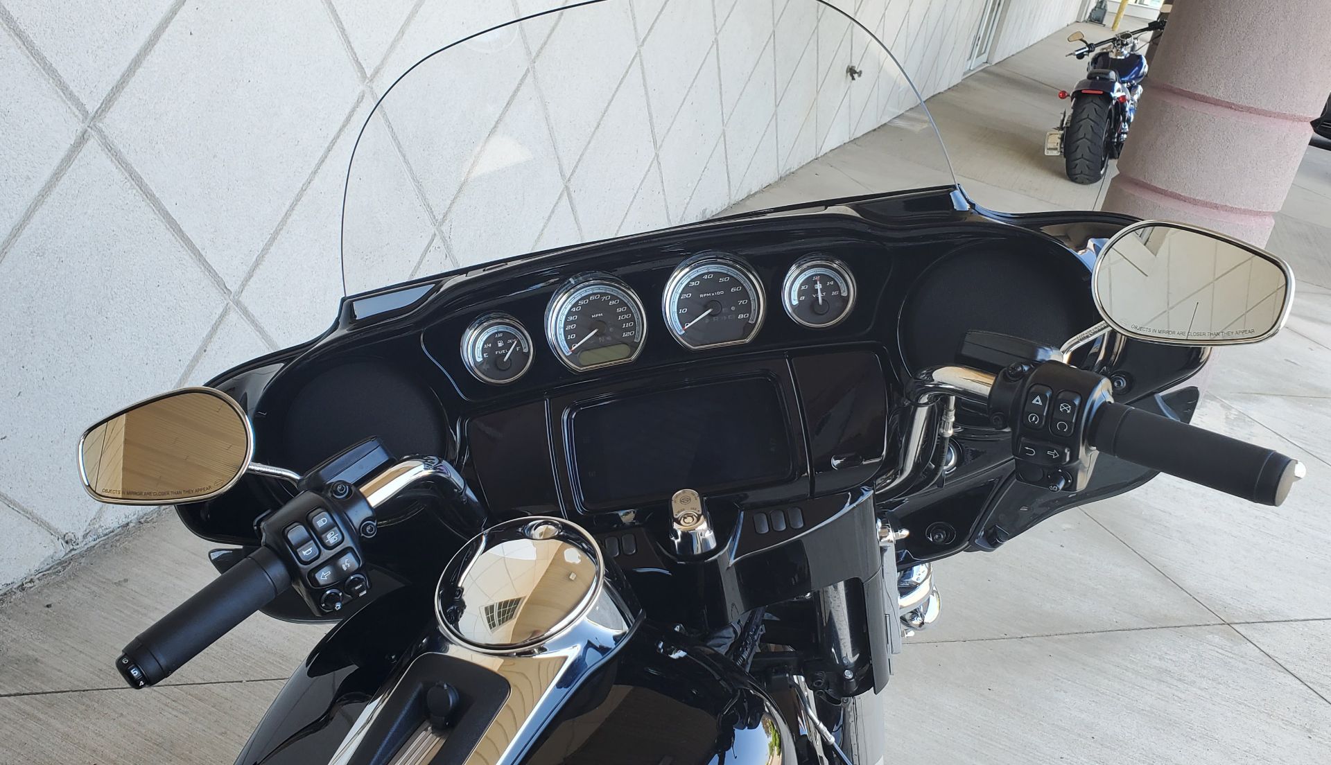 2019 Harley-Davidson Electra Glide® Ultra Classic® in Rochester, New York - Photo 3