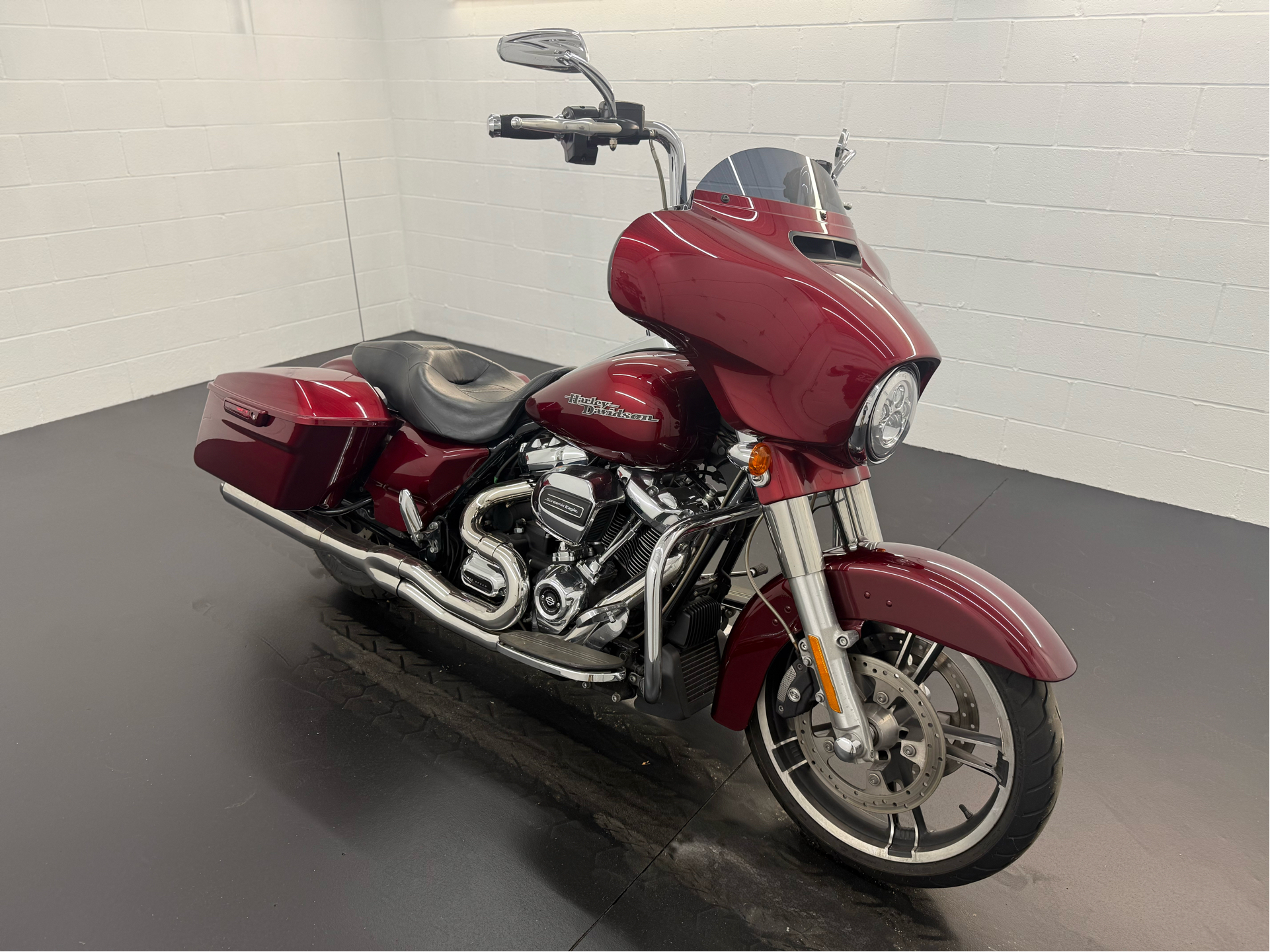 2017 Harley-Davidson Street Glide® Special in Rochester, New York - Photo 1