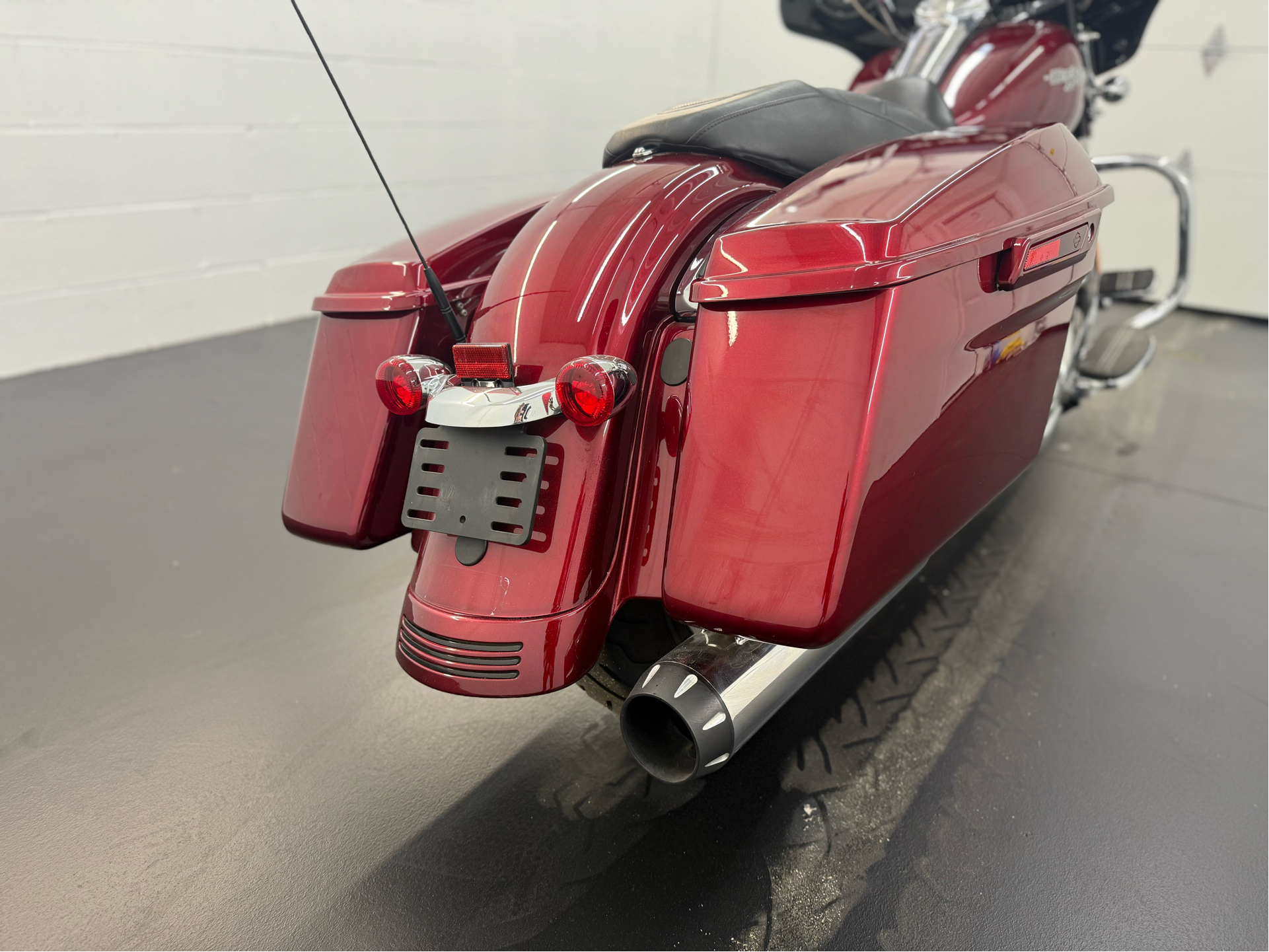 2017 Harley-Davidson Street Glide® Special in Rochester, New York - Photo 10