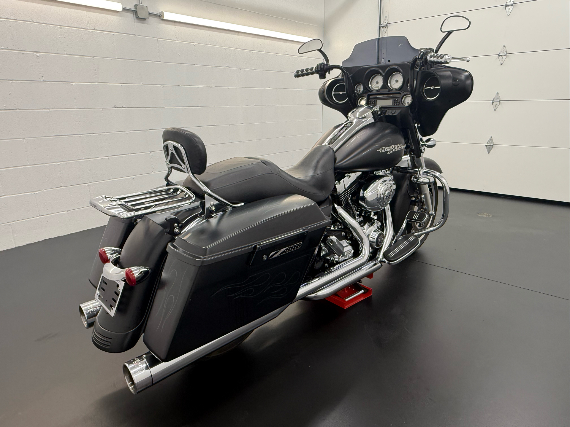 2013 Harley-Davidson Street Glide® in Rochester, New York - Photo 3