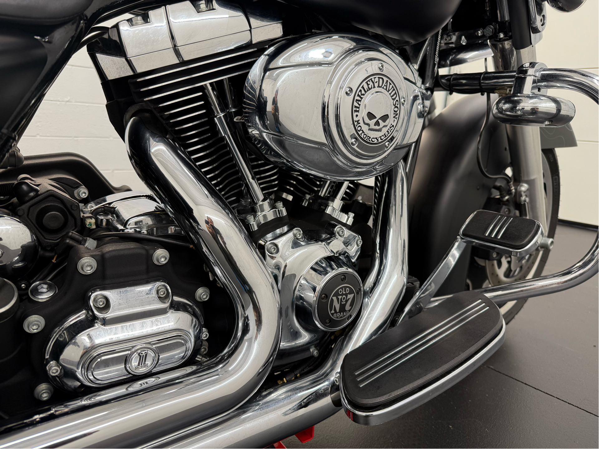 2013 Harley-Davidson Street Glide® in Rochester, New York - Photo 14