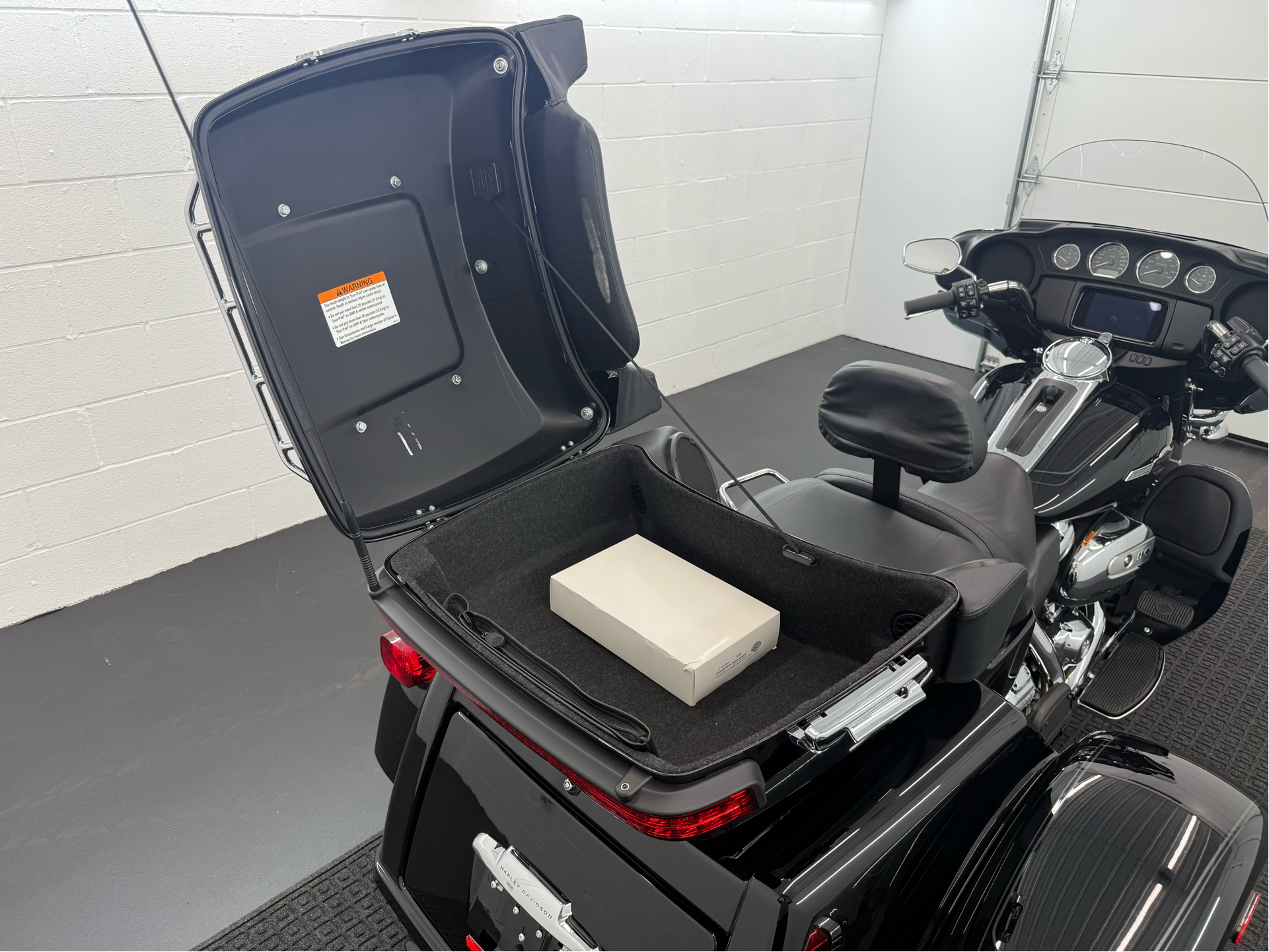 2024 Harley-Davidson Tri Glide® Ultra in Rochester, New York - Photo 9
