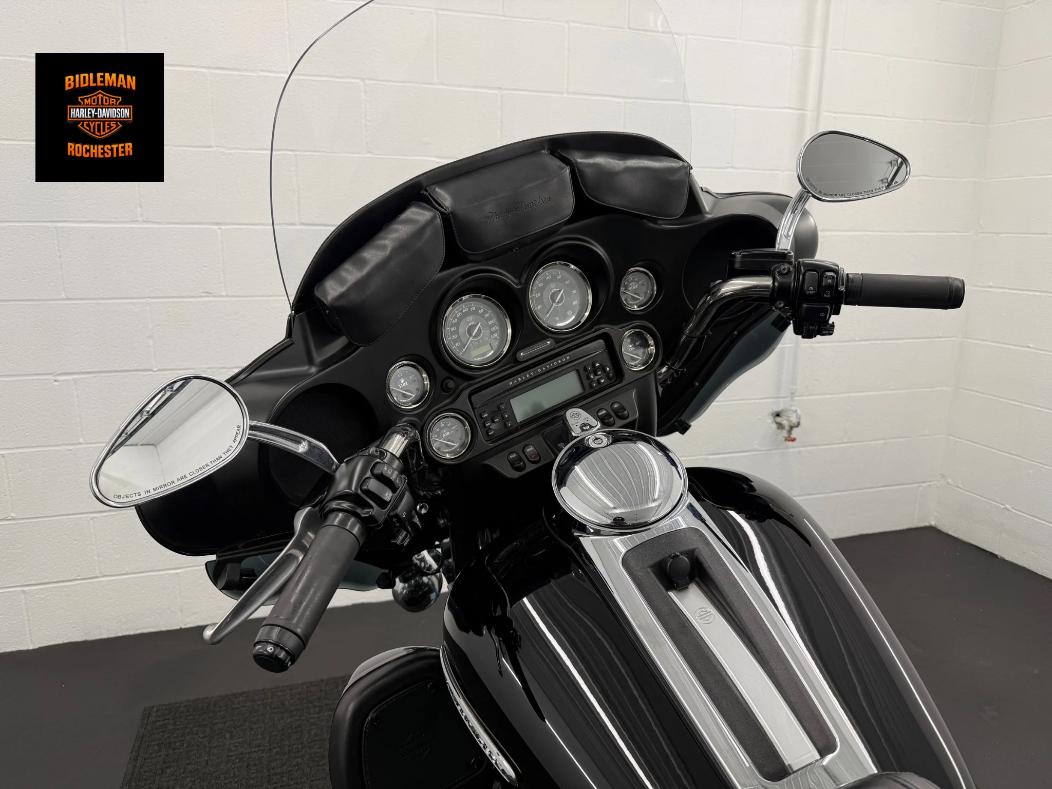 2012 Harley-Davidson Electra Glide® Ultra Limited 6