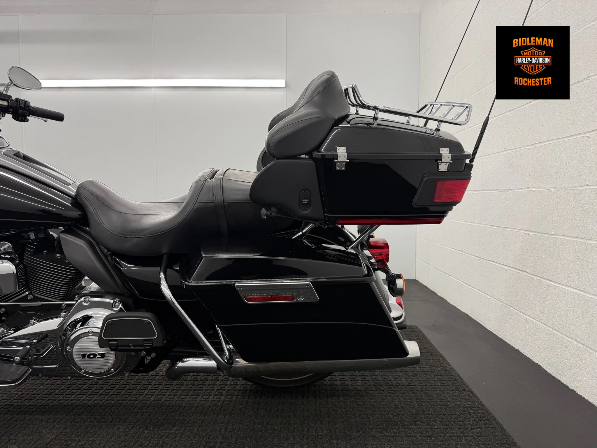 2012 Harley-Davidson Electra Glide® Ultra Limited 9