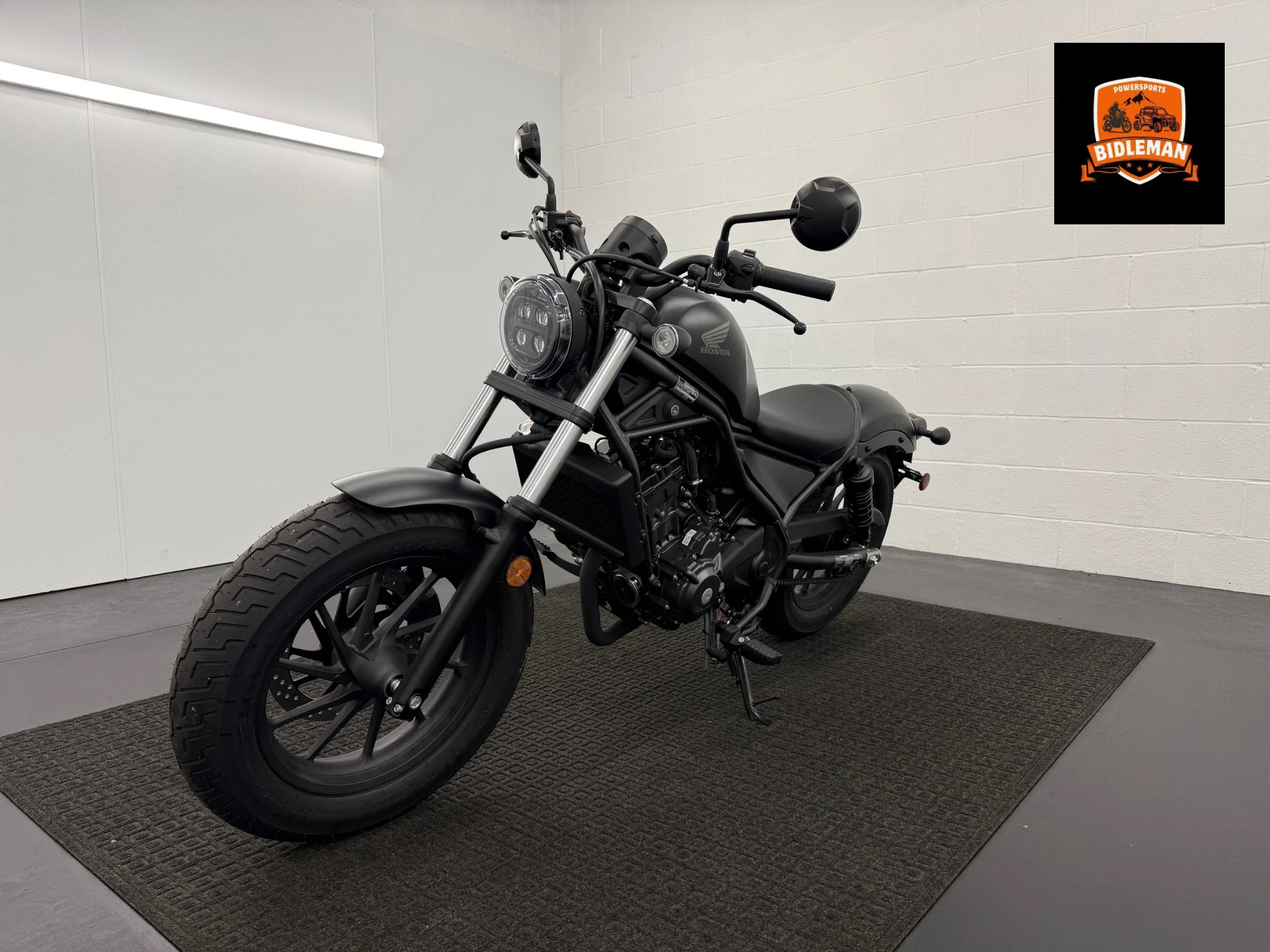 2025 Honda Rebel 300 3