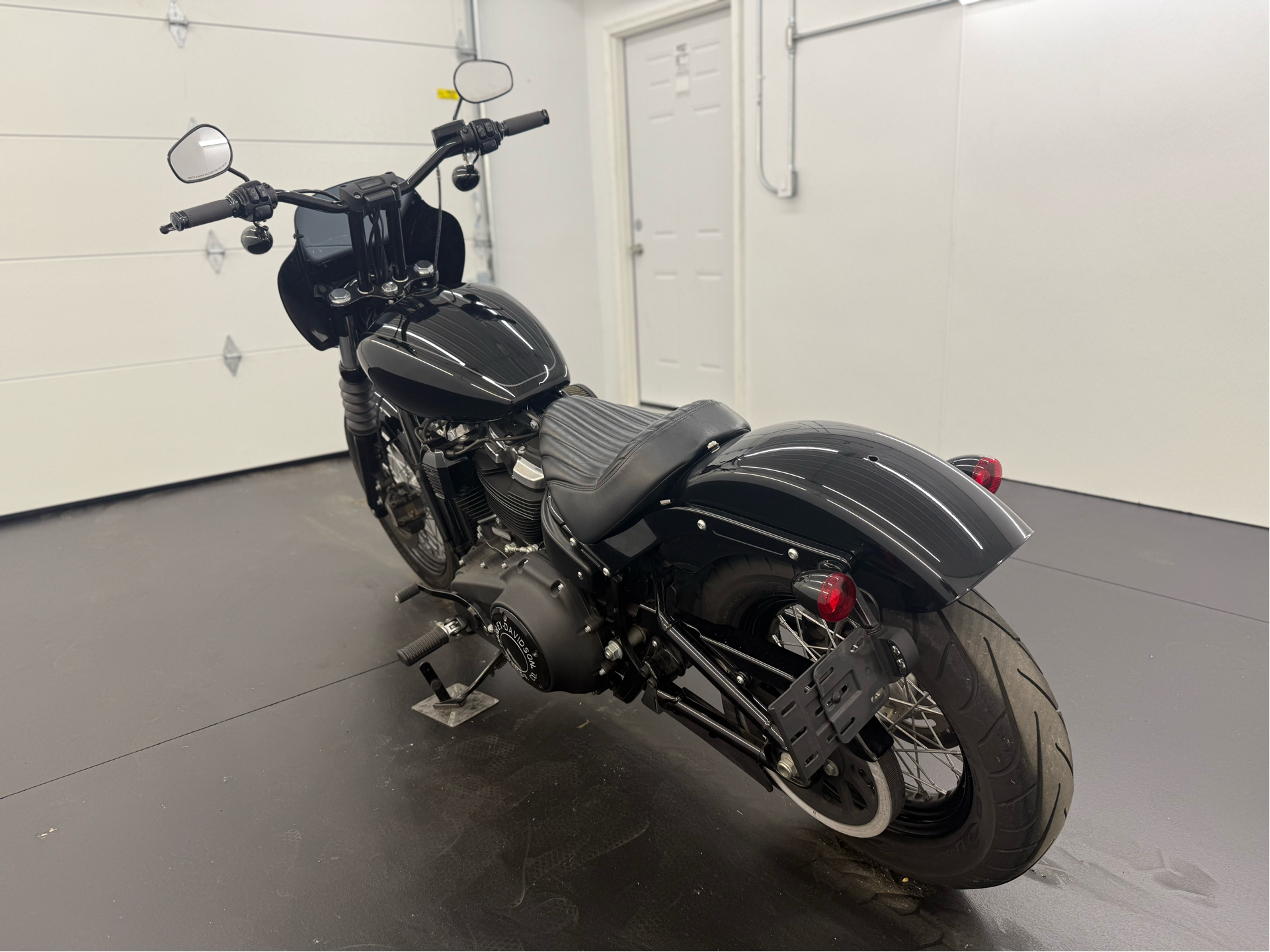 2018 Harley-Davidson Street Bob® 107 in Rochester, New York - Photo 4