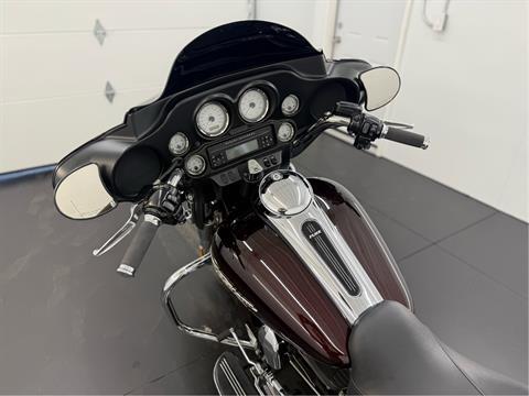 2011 Harley-Davidson Street Glide® in Rochester, New York - Photo 6