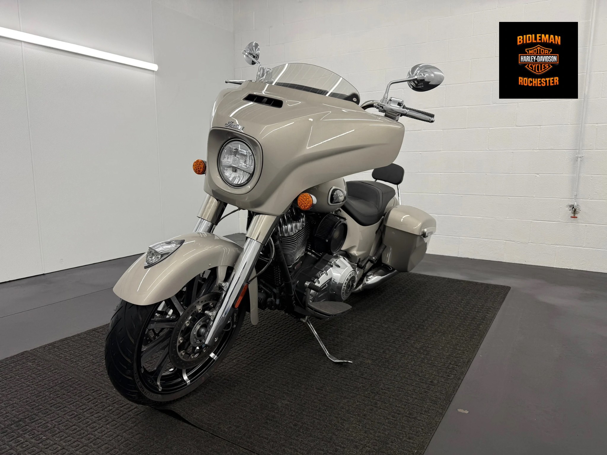 2022  Chieftain® Limited 3