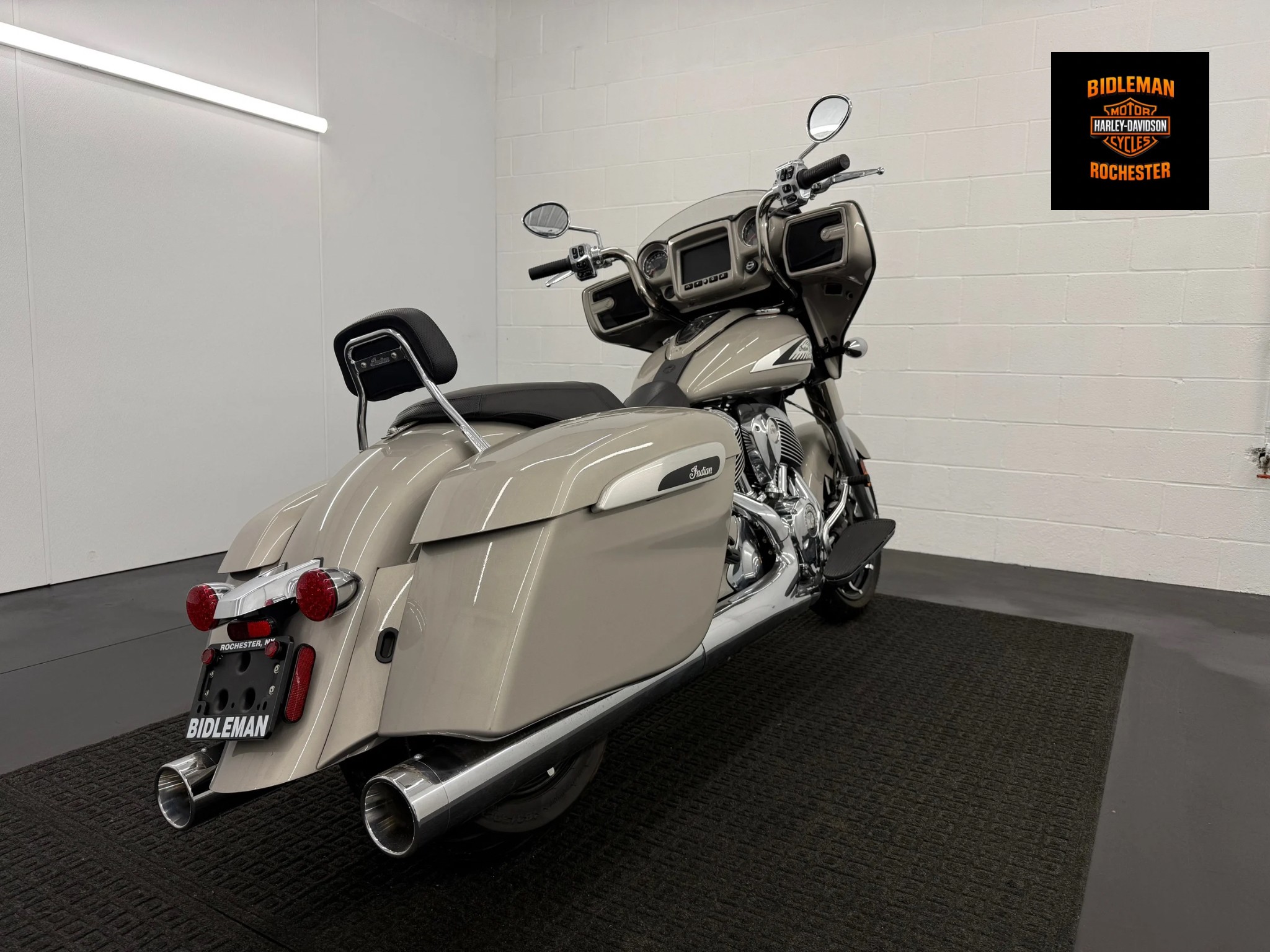 2022  Chieftain® Limited 4