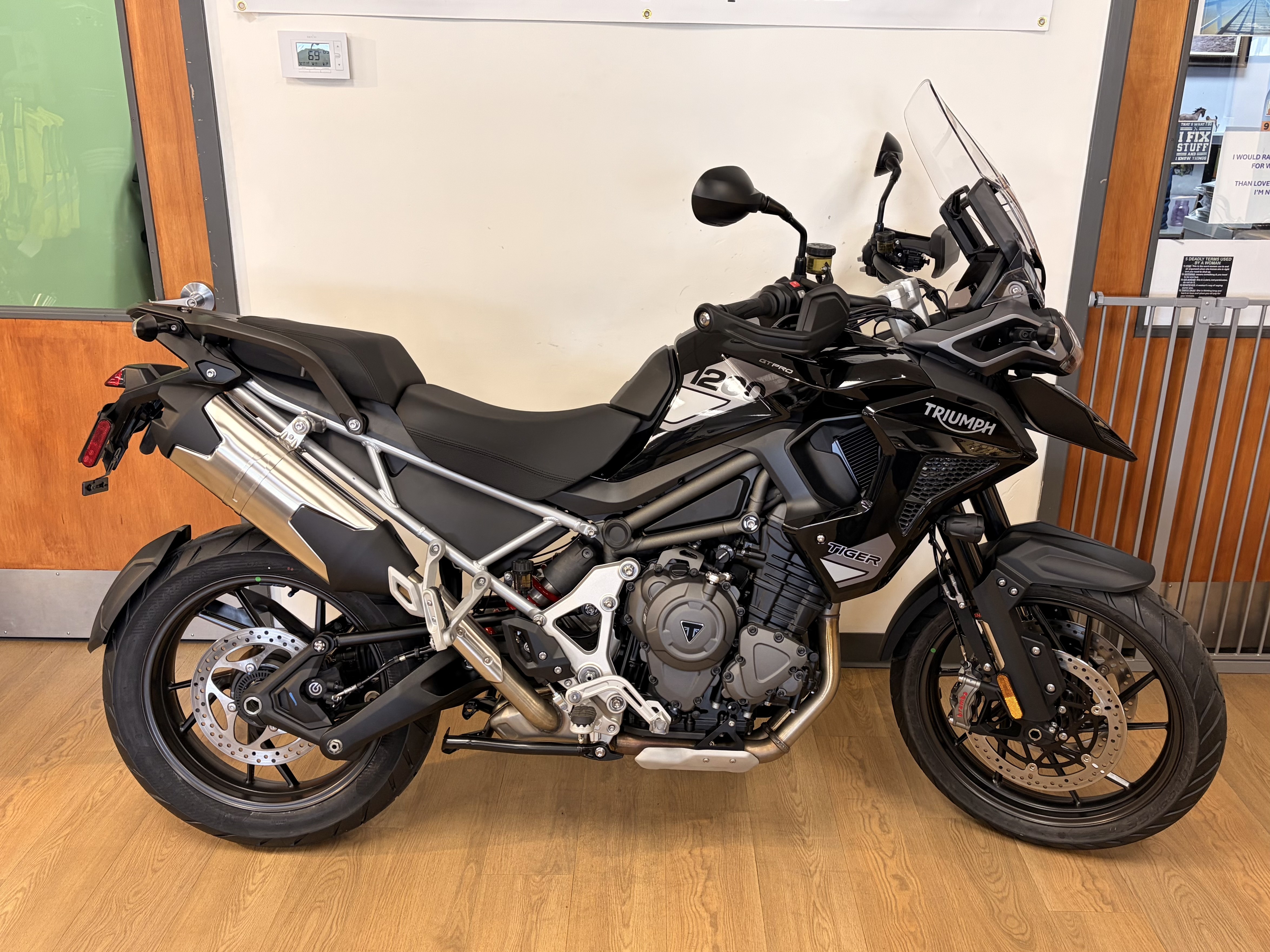 2025 Triumph Tiger 1200 GT Pro 1