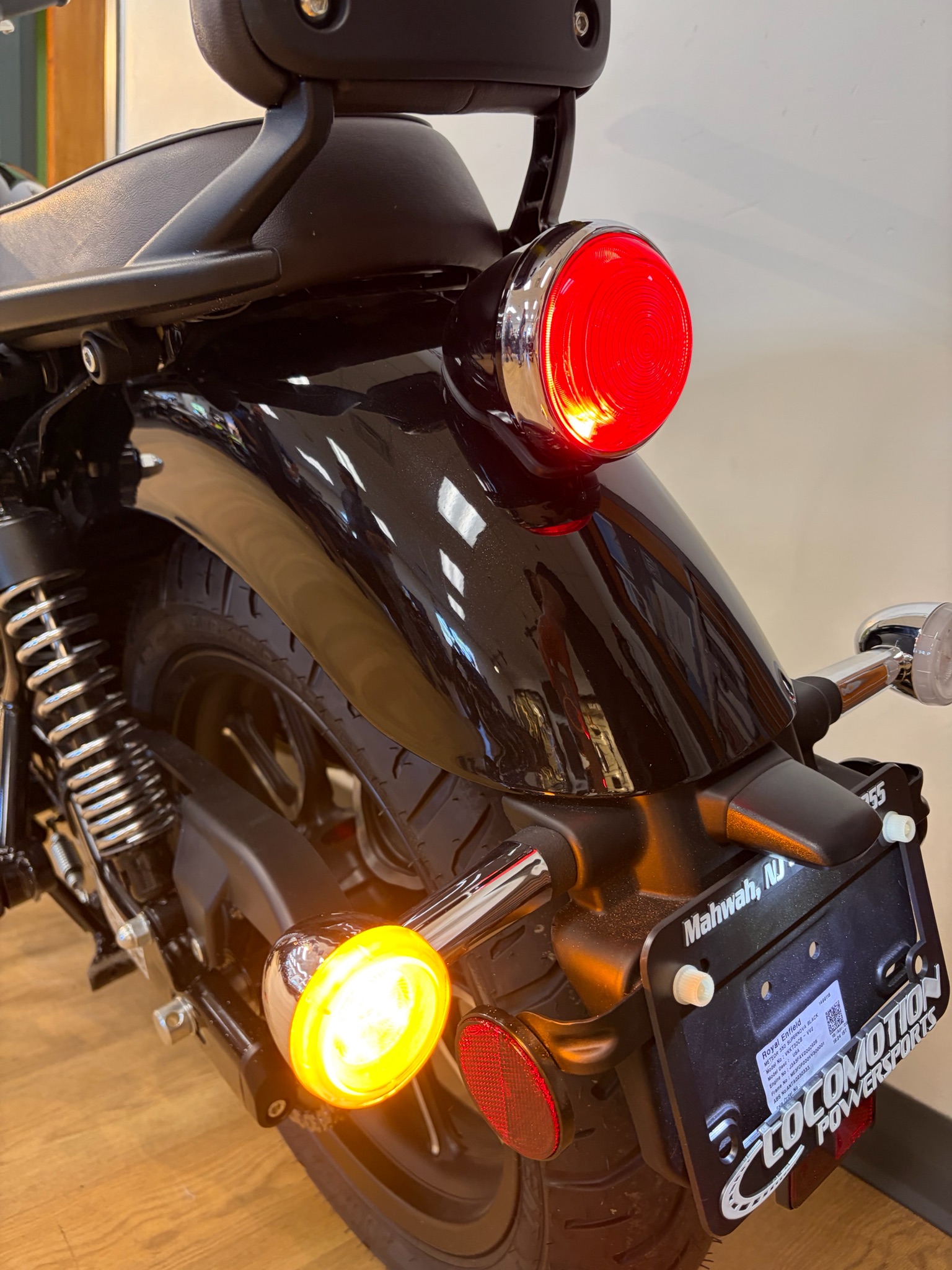 2027  Meteor 350 9