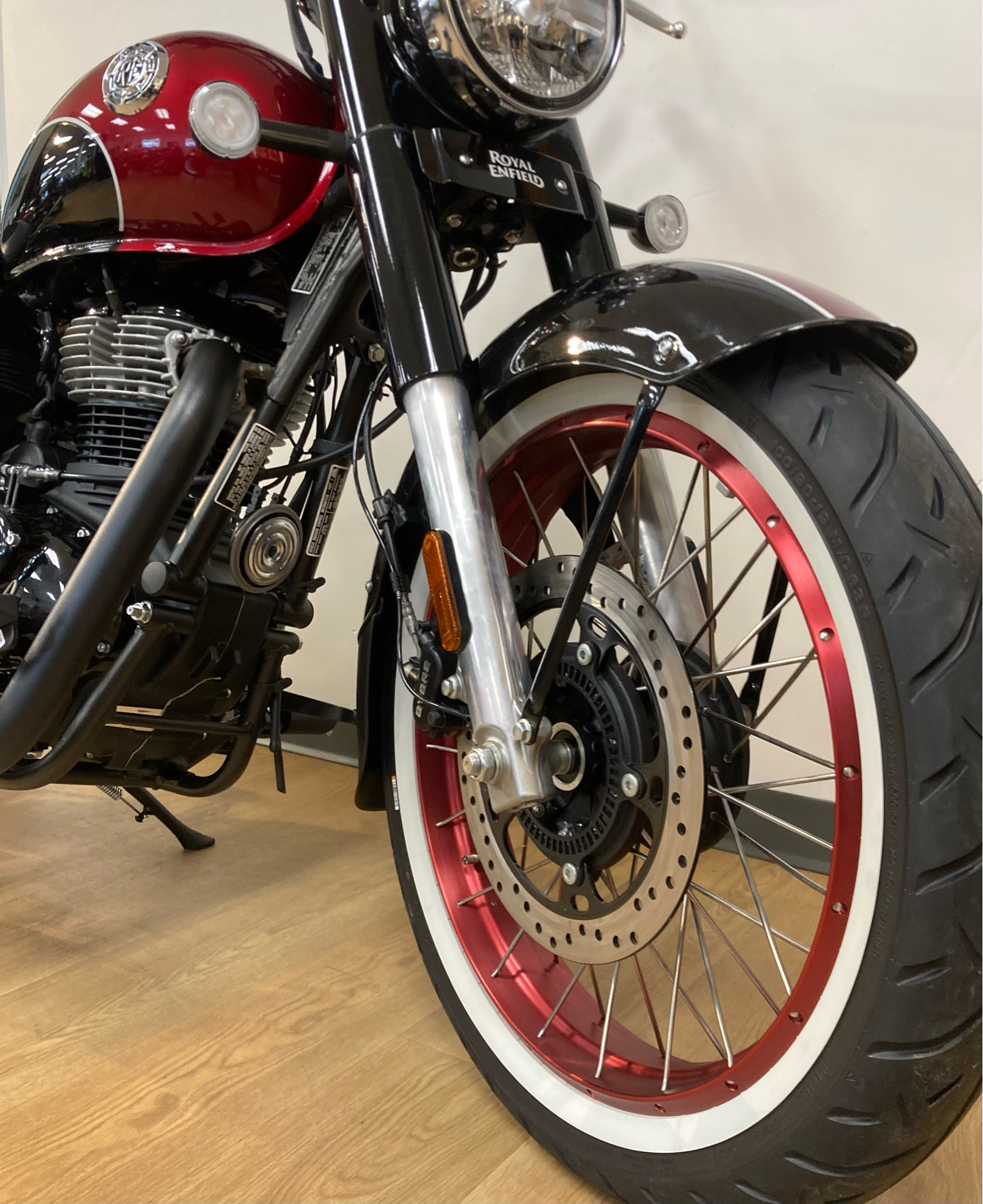 New 2025 Royal Enfield Goan Classic 350 Rave Red Motorcycles in