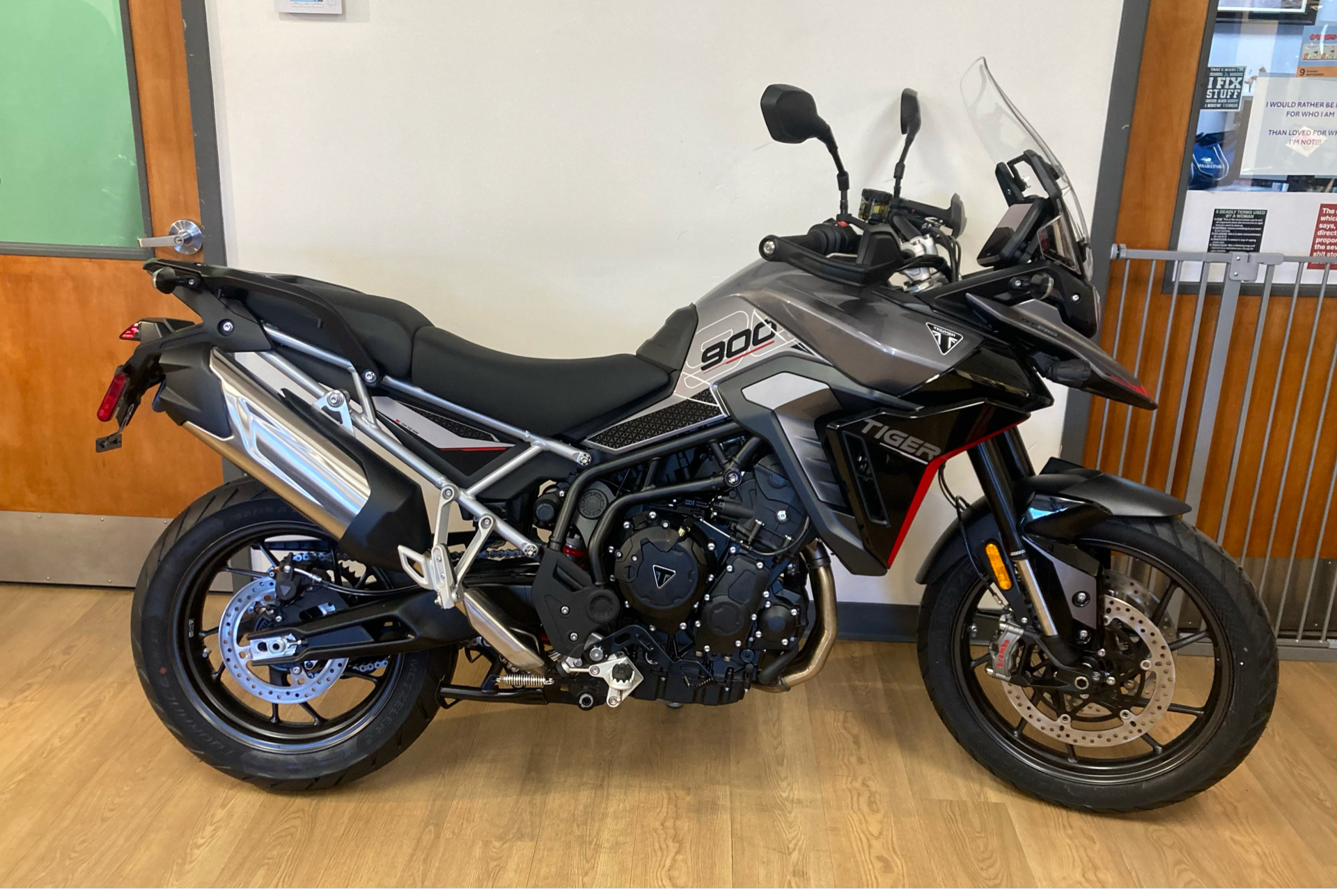 New 2025 Triumph Tiger 900 GT Pro Graphite Sapphire Black