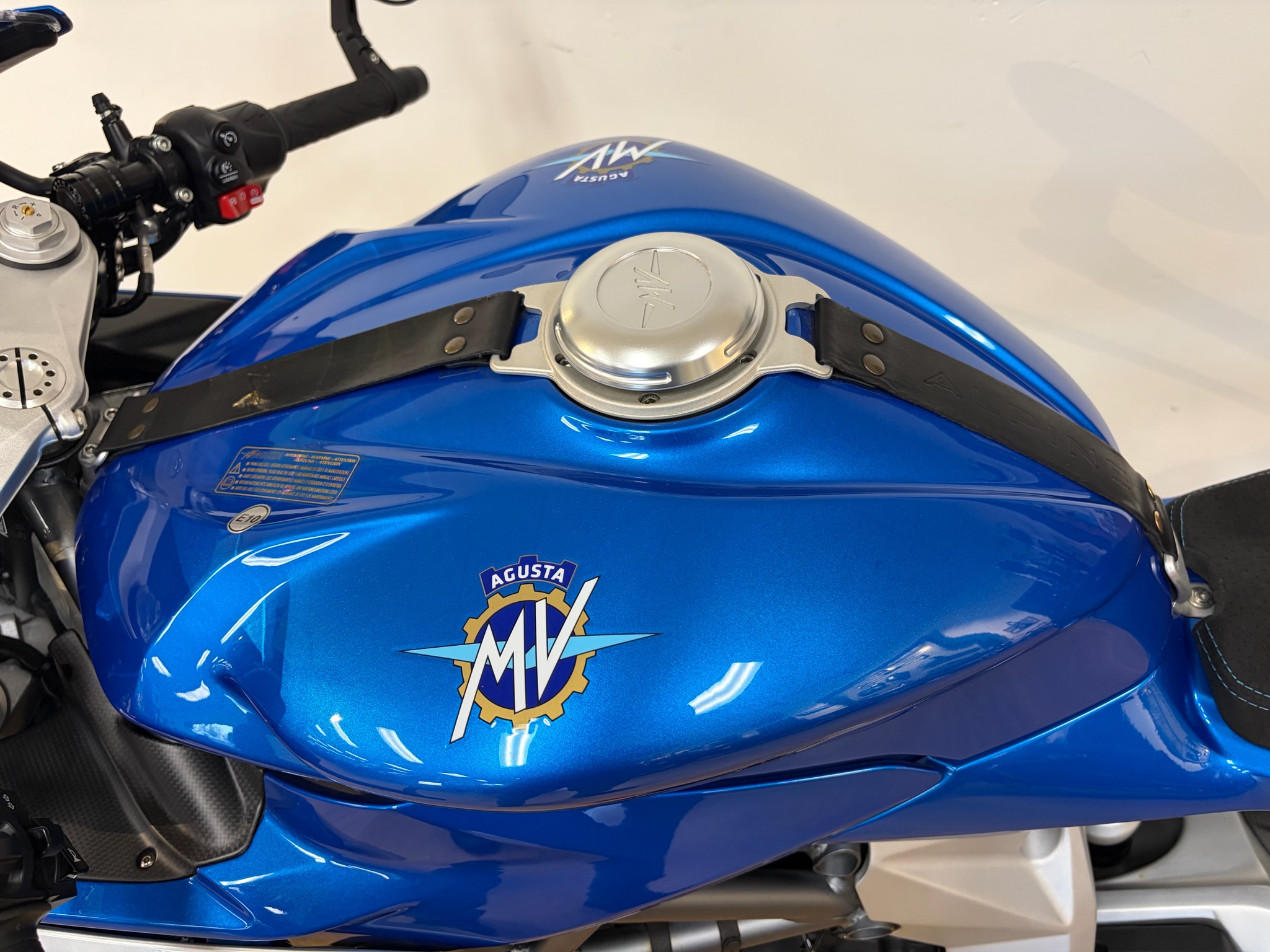Used 2022 MV Agusta Superveloce 800 Alpine Blue/Ago Silver ...