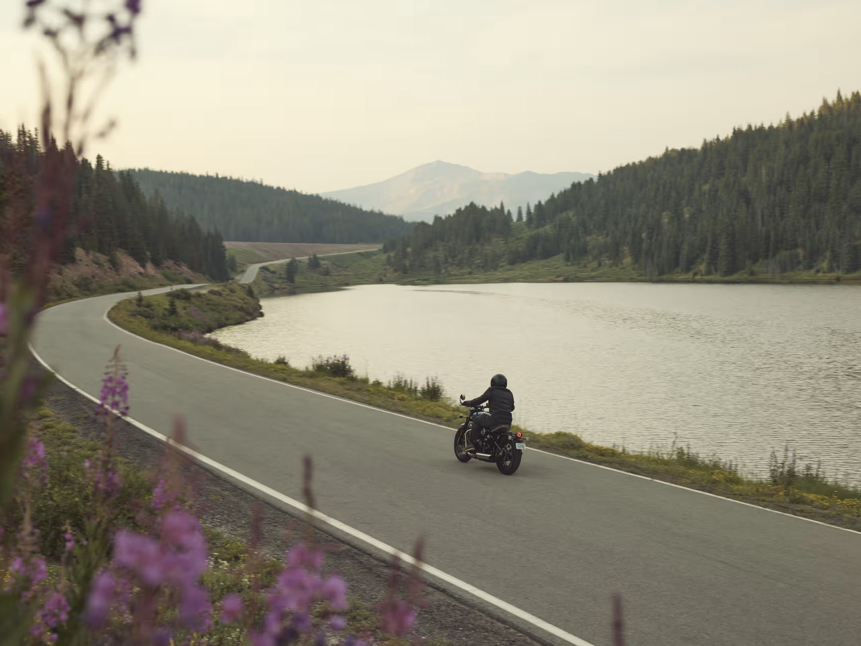 2027 Triumph Bonneville Bobber 12