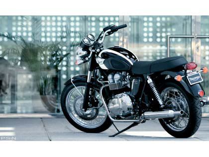New 2007 Triumph Bonneville T100 Jet Black / Tornado Red