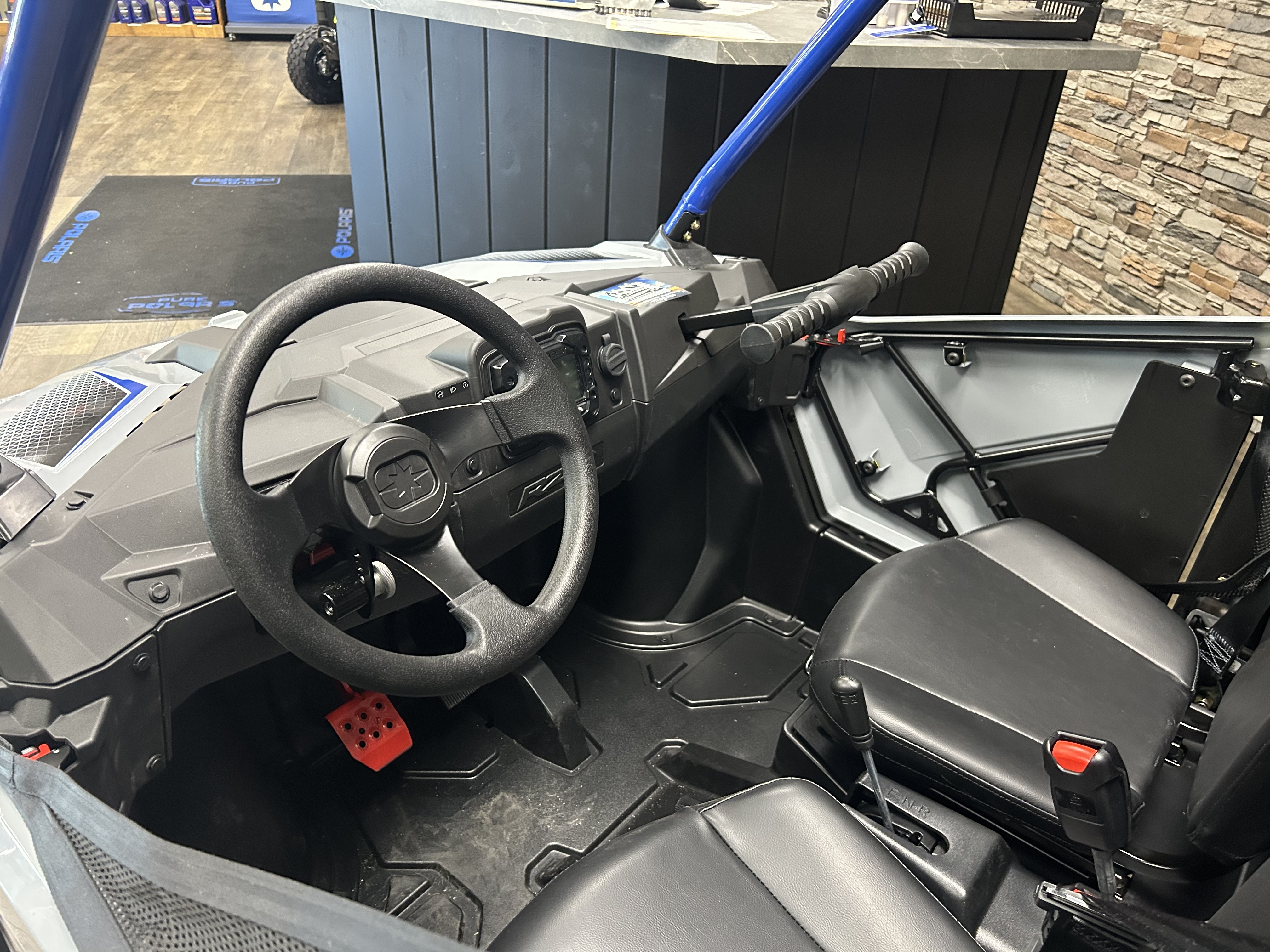 2026 Polaris RZR 200 EFI 3