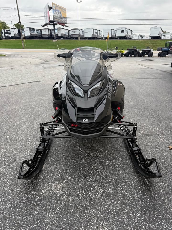 2024 Ski-Doo Renegade X-RS 900 ACE Turbo R ES Ice Ripper XT 1.5 2