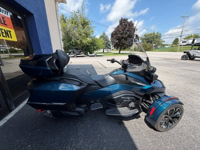 2020 Can-Am™ Spyder RT Limited 3
