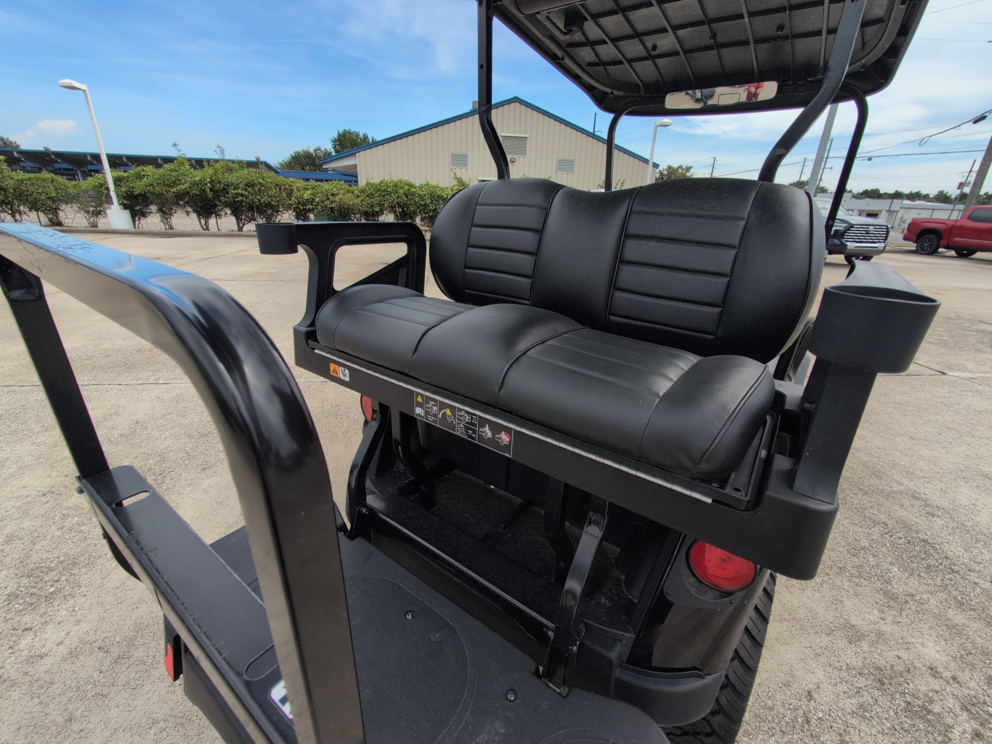 2026 EZGO RXV photo 9